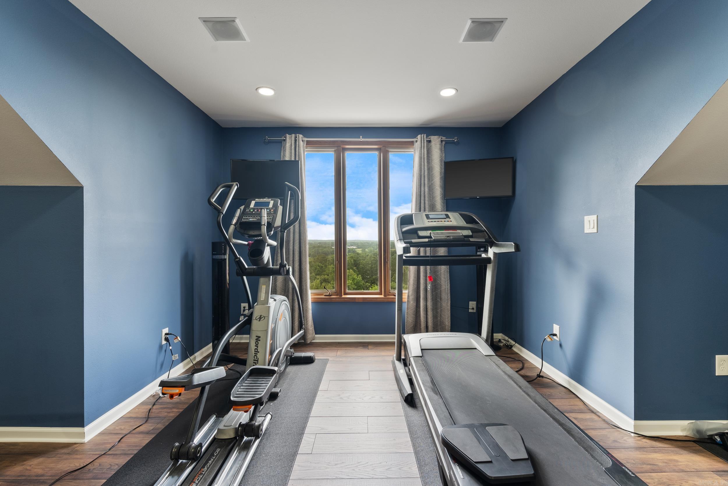 MEADOW RIDGE ESTATES - Residential