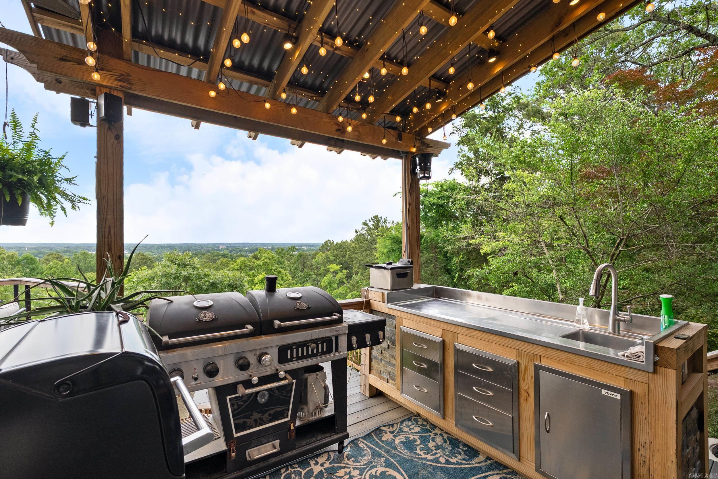 MEADOW RIDGE ESTATES - Residential