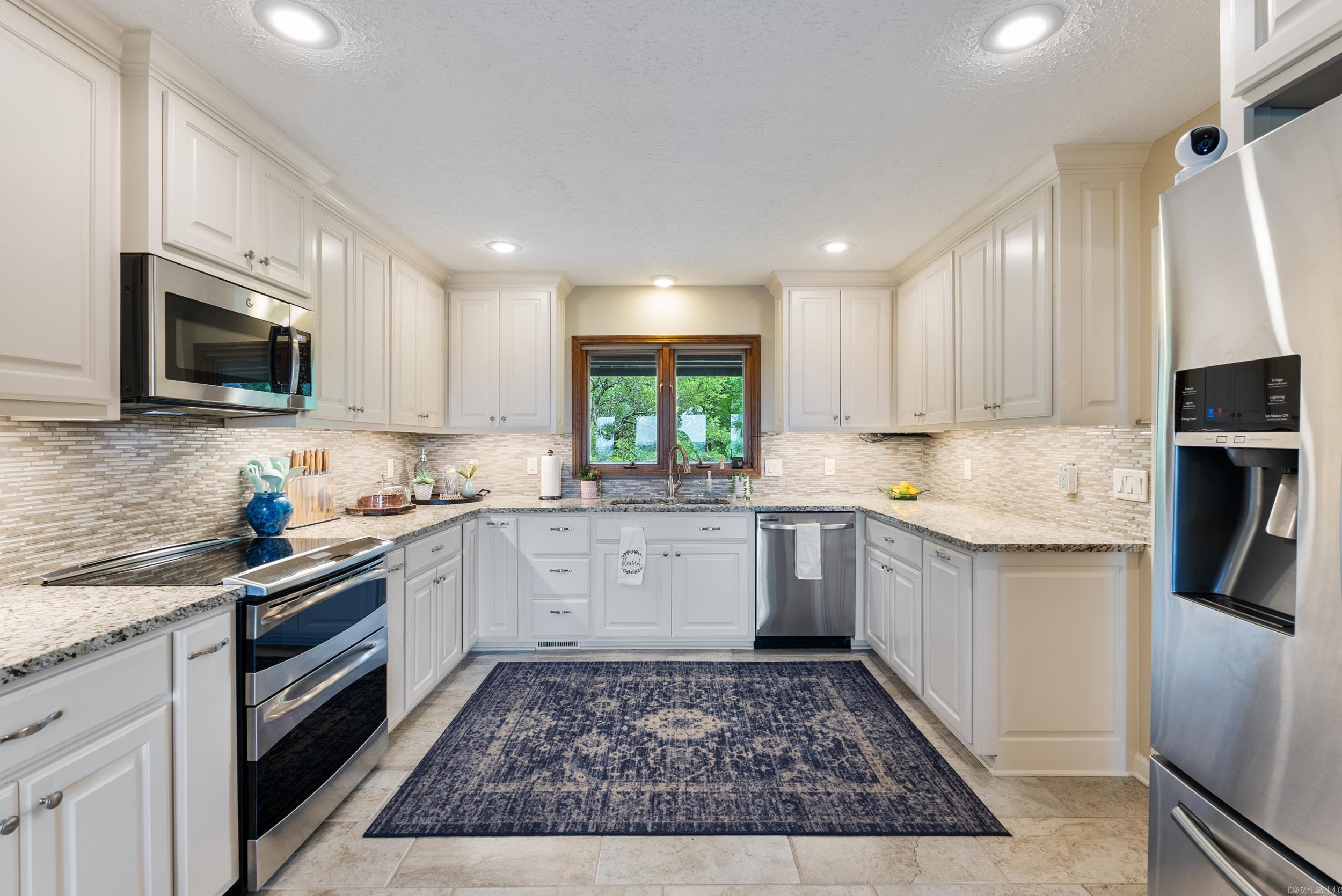 MEADOW RIDGE ESTATES - Residential