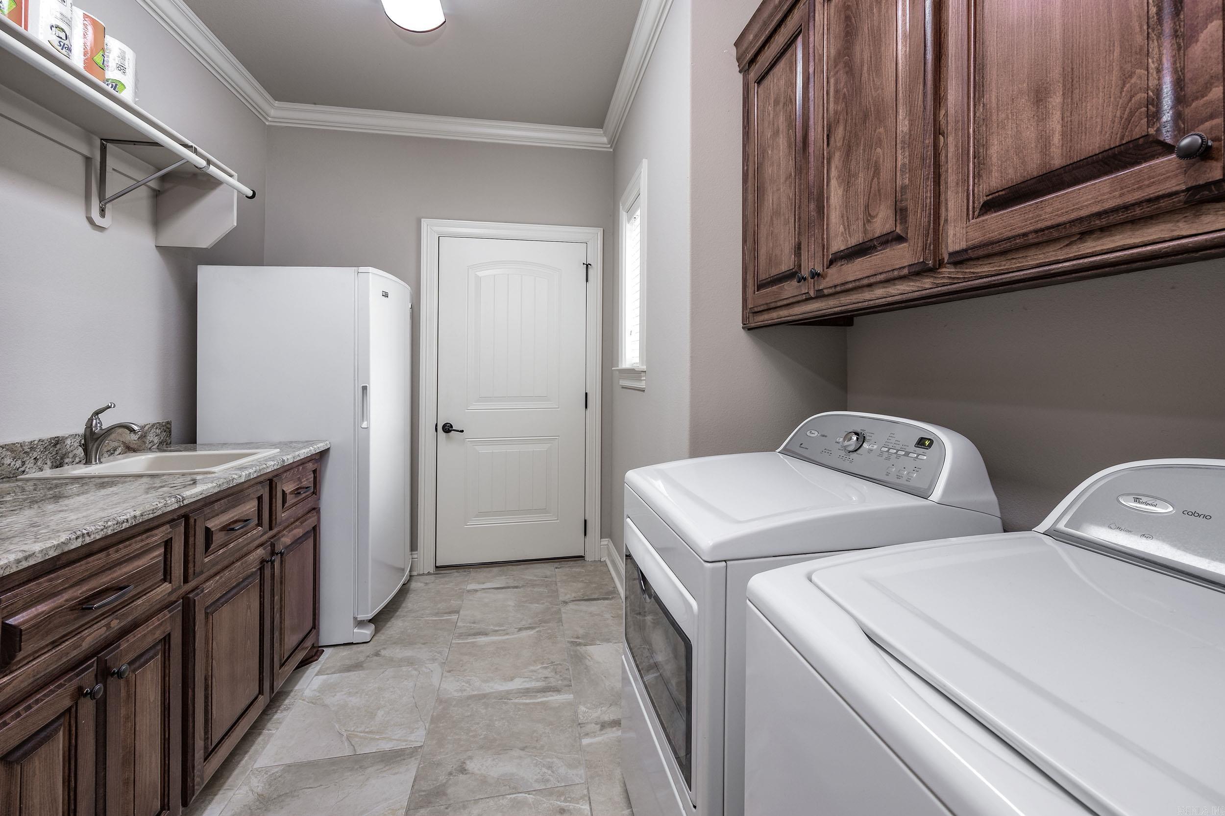 Oakridge Lake Estates - Residential