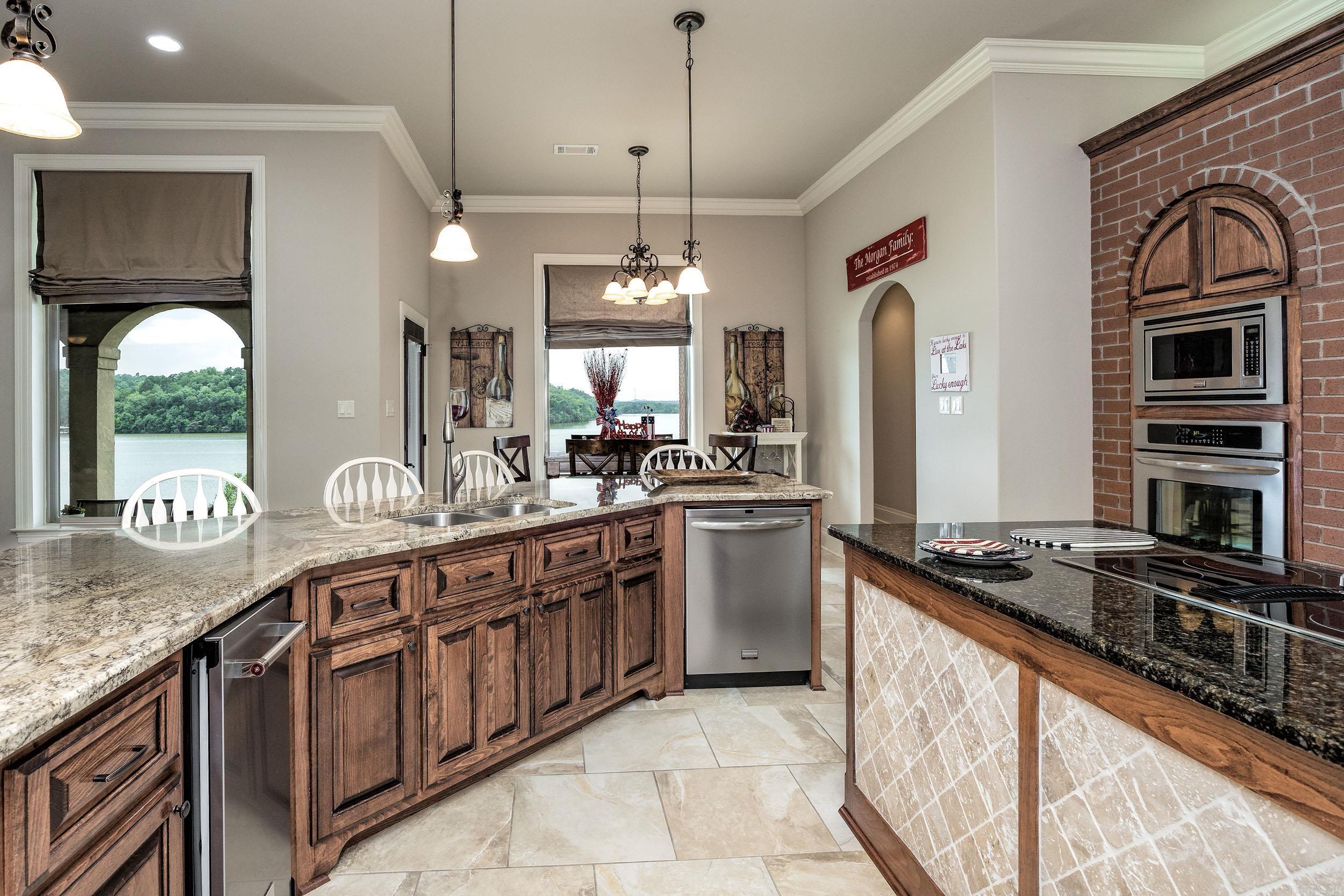 Oakridge Lake Estates - Residential