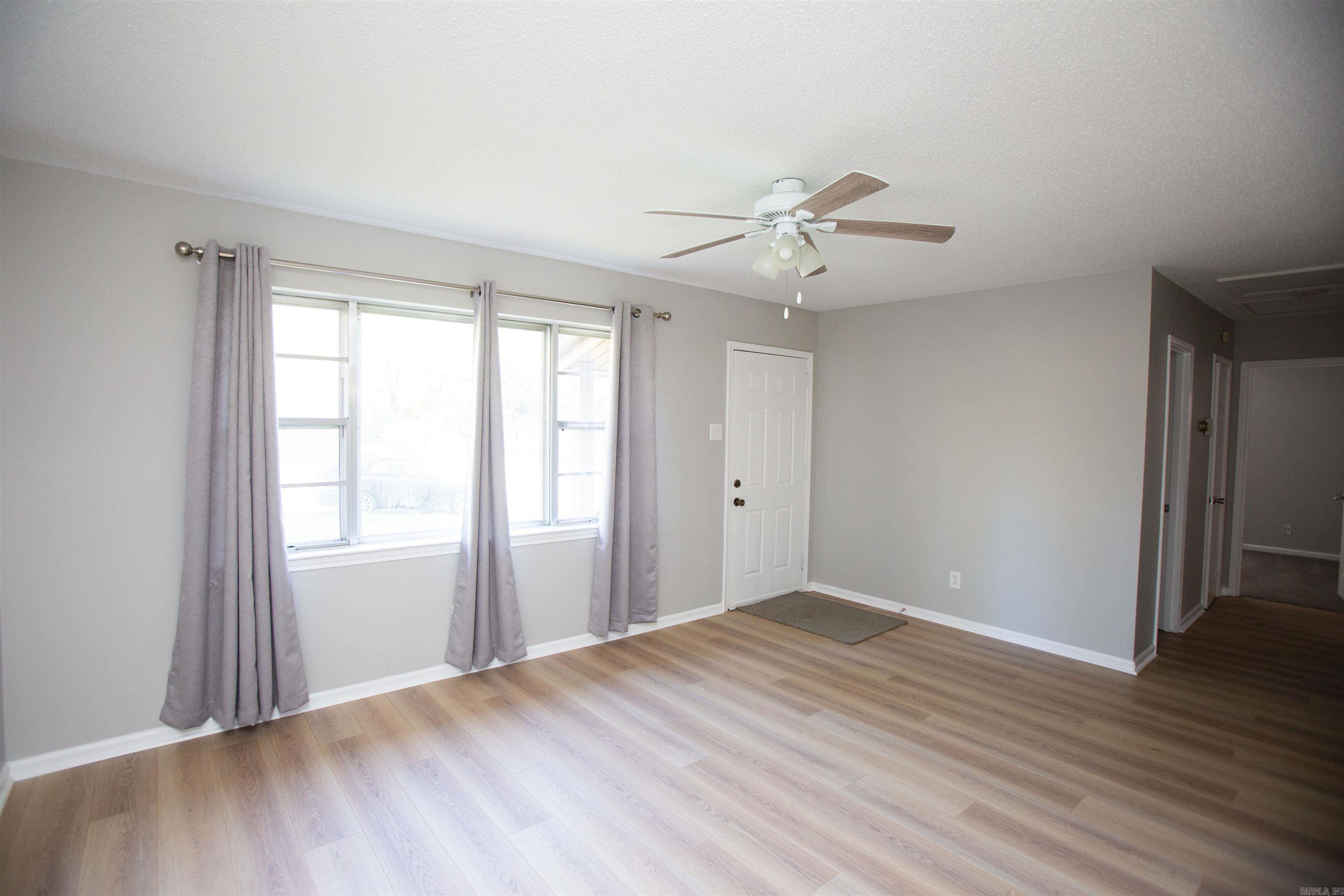 WAKEFIELD VILLAGE - Residential