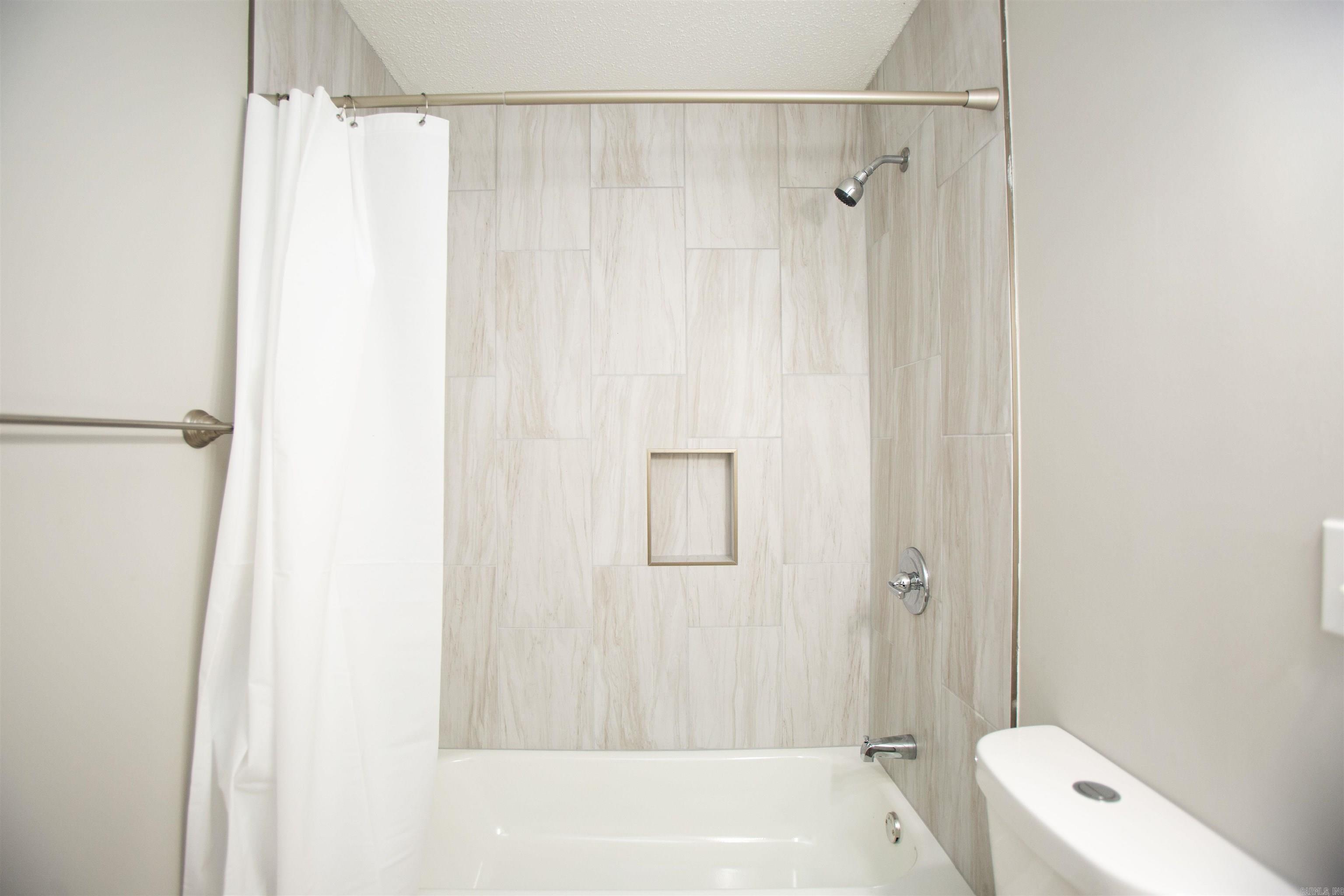 WAKEFIELD VILLAGE - Residential