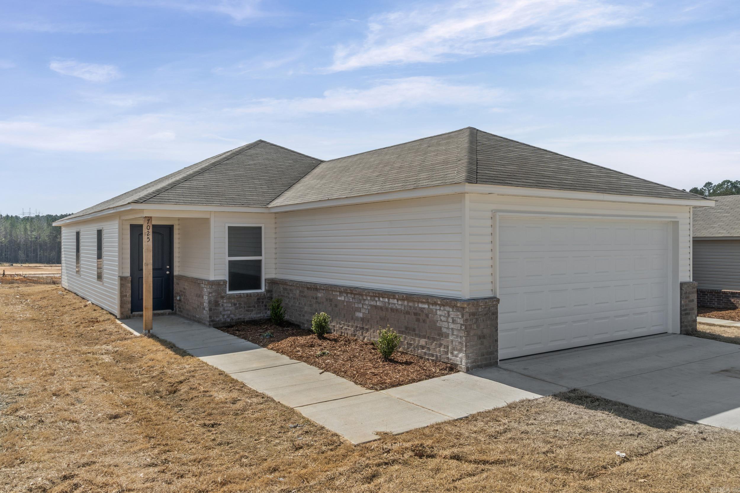 THE MEADOWS - Residential