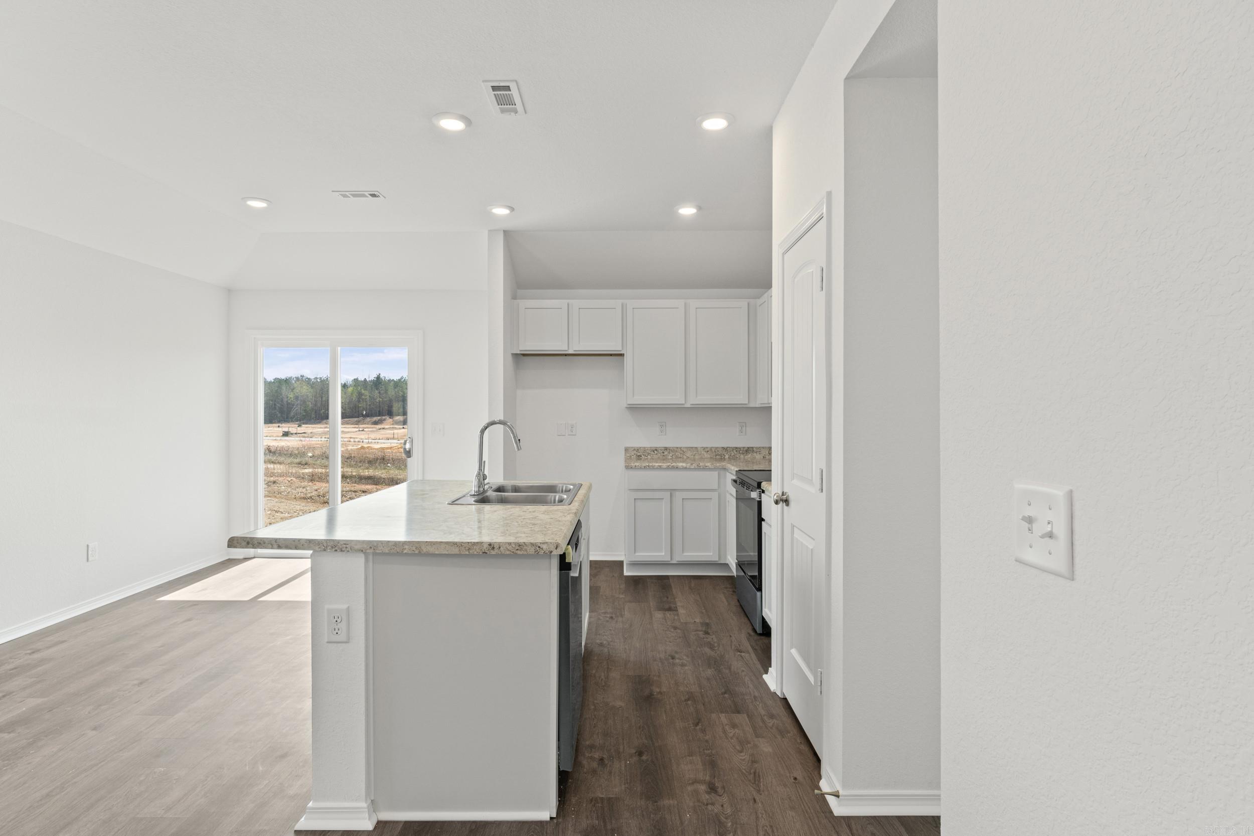 THE MEADOWS - Residential