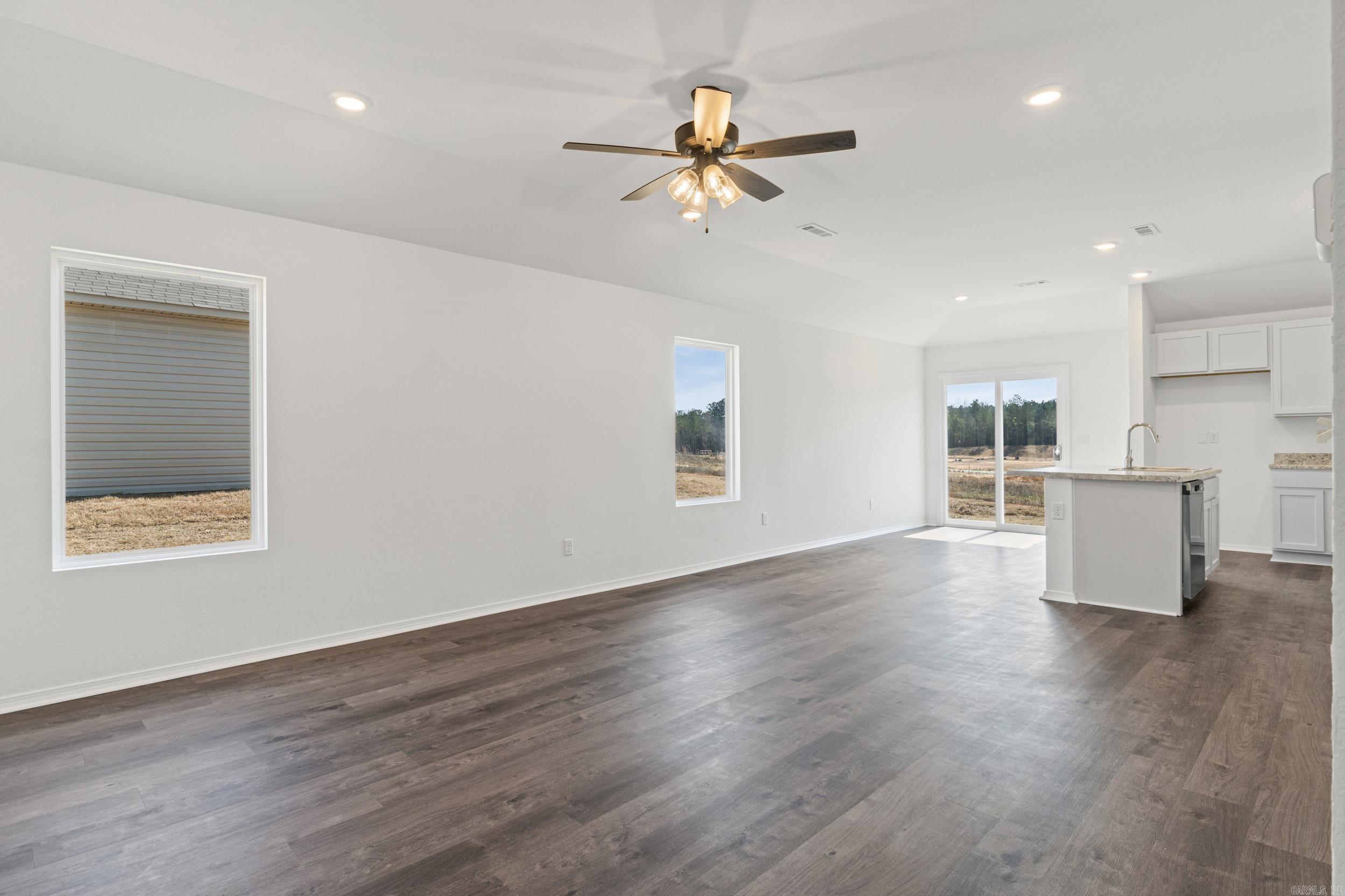 THE MEADOWS - Residential