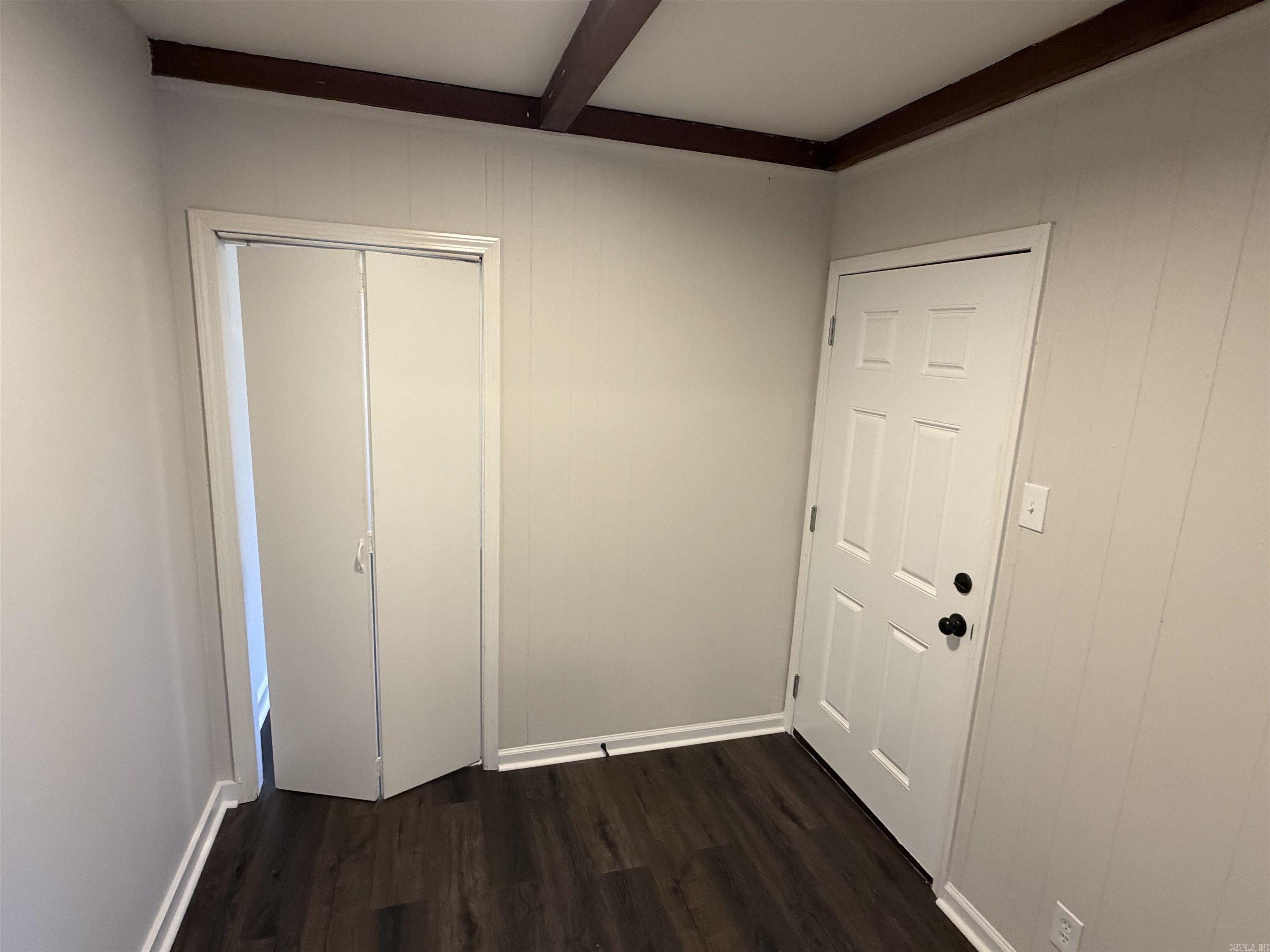 Lakeside Terrace - Residential Lease