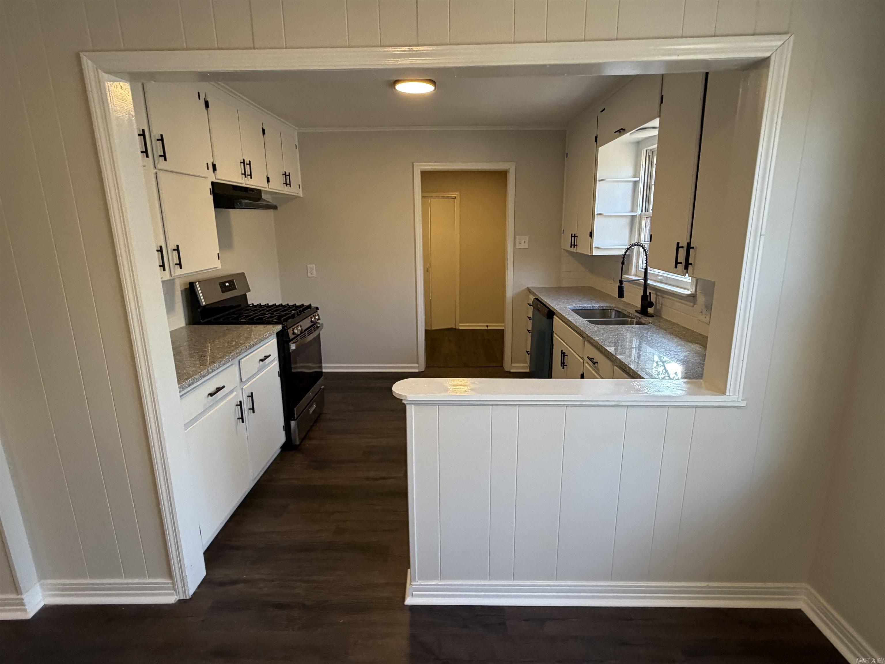 Lakeside Terrace - Residential Lease