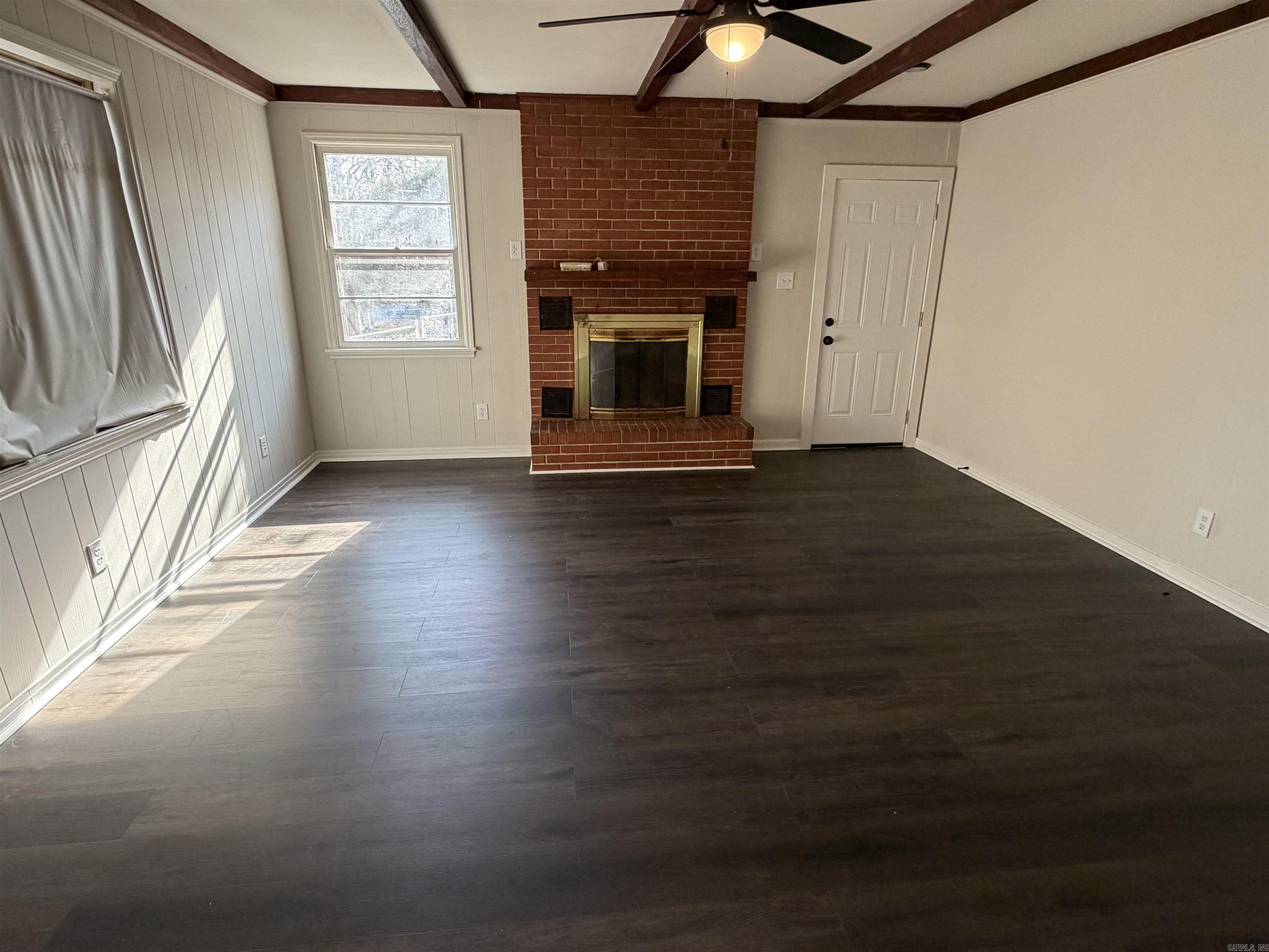 Lakeside Terrace - Residential Lease