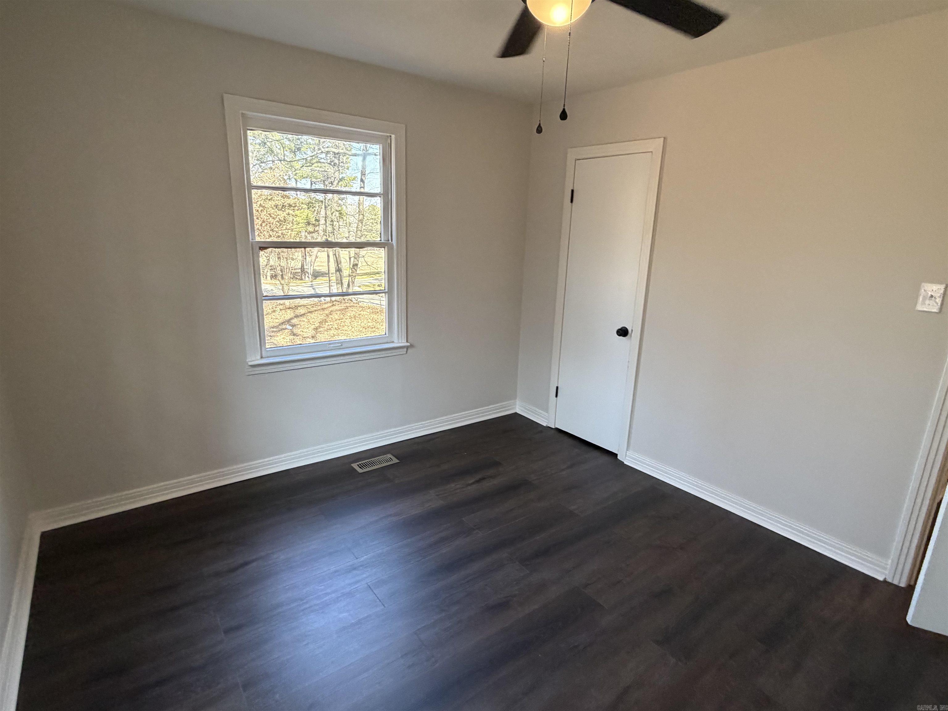 Lakeside Terrace - Residential Lease