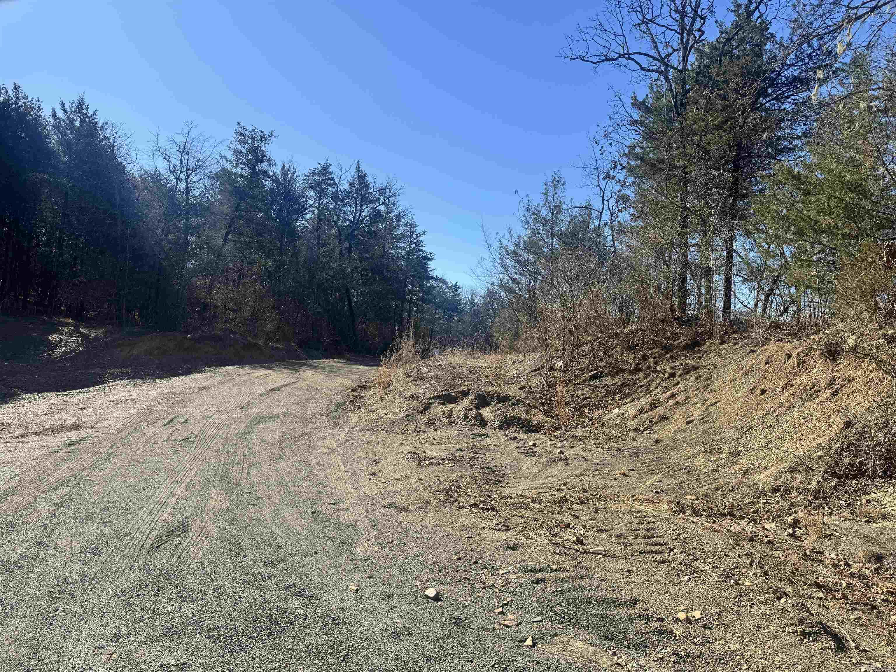 Alder Springs-Rocky - Land