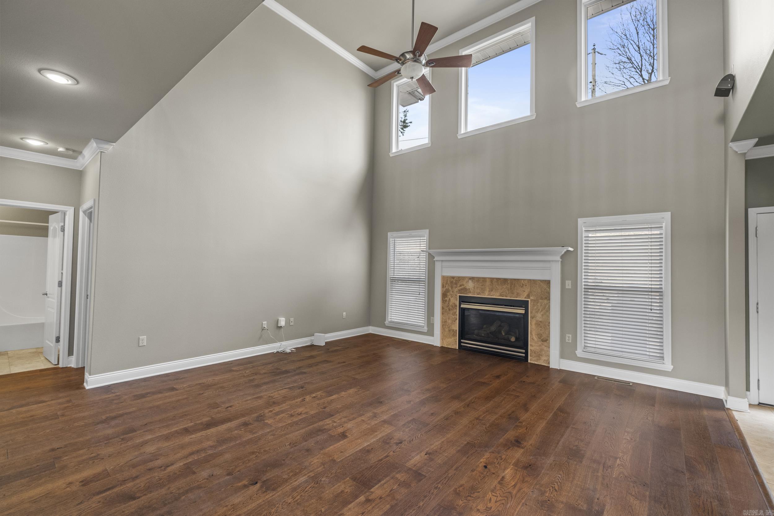 THE POINTE - Residential