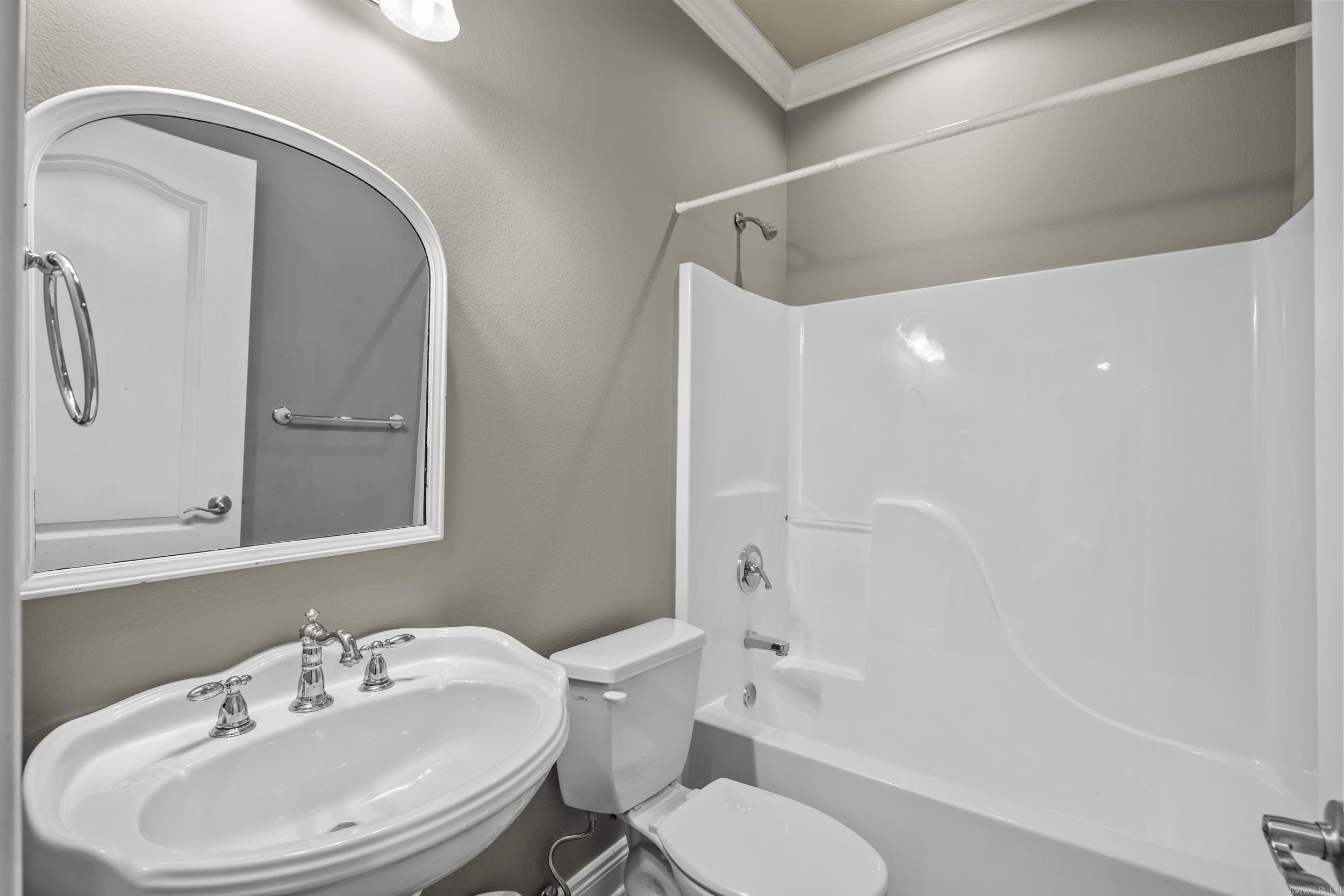 THE POINTE - Residential