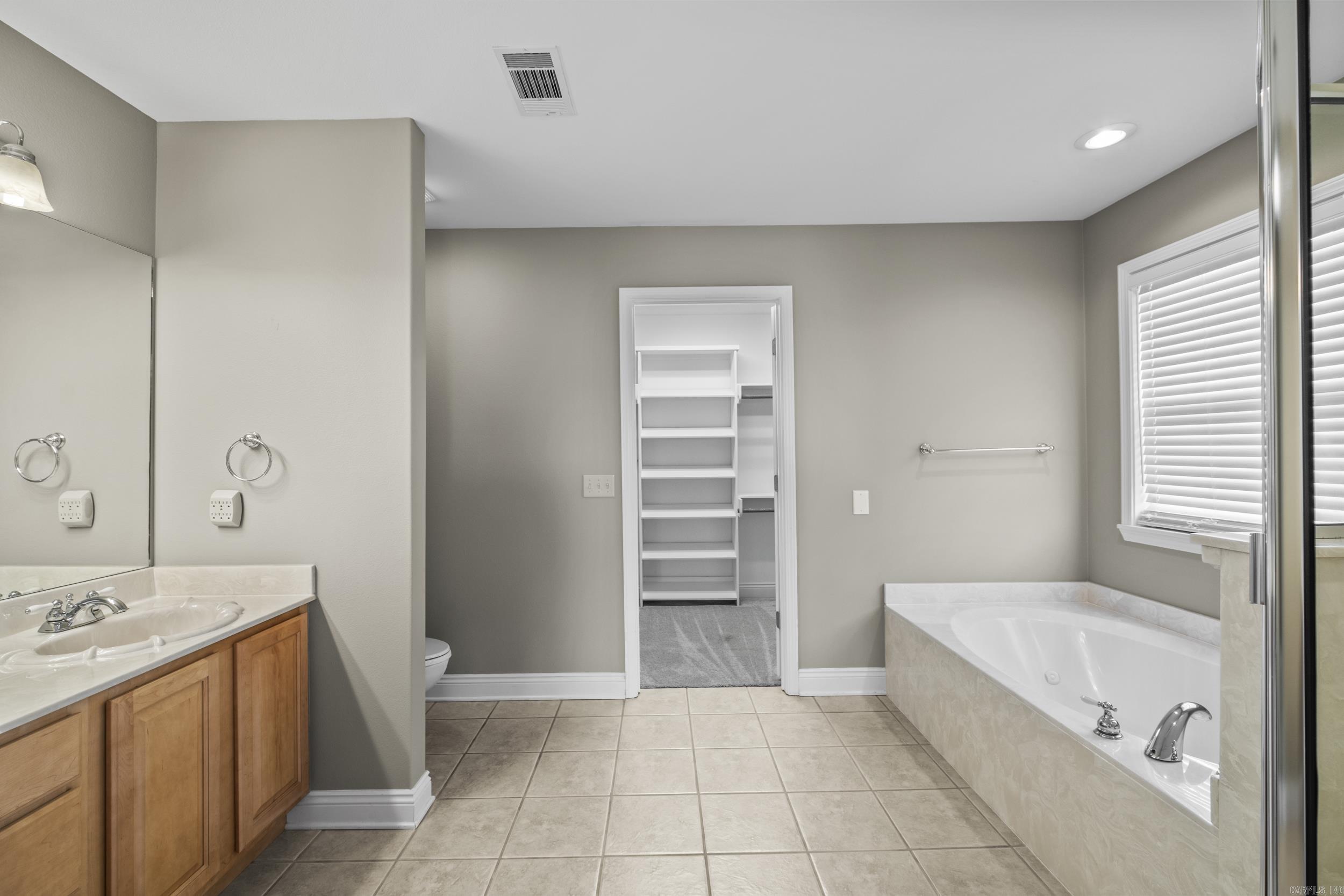 THE POINTE - Residential