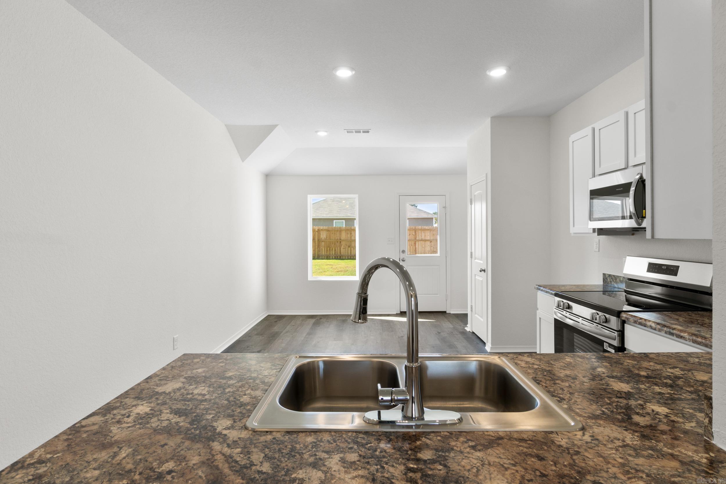 HILL FARM - Residential