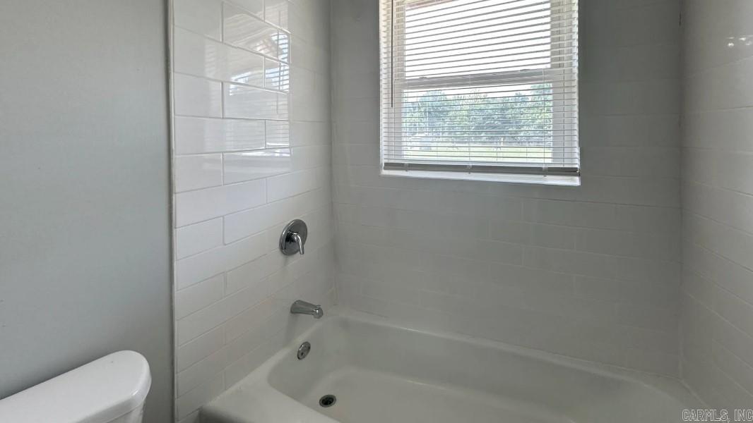 WAKEFIELD VILLAGE - Residential