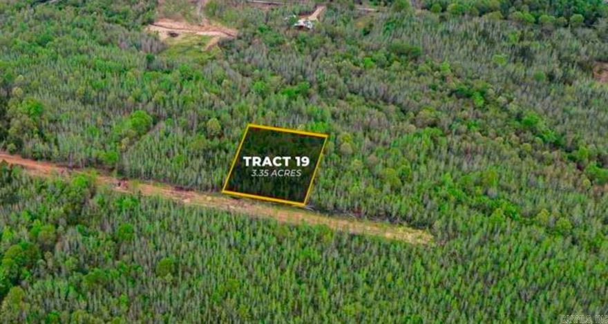 Beautiful lot with over 3 acres. All new construction in 2024 in this neighborhood. Tucked away from the city, with mature trees and a private road this land is the perfect private oasis. located in the cabot school district. Minimum square foot 1700.