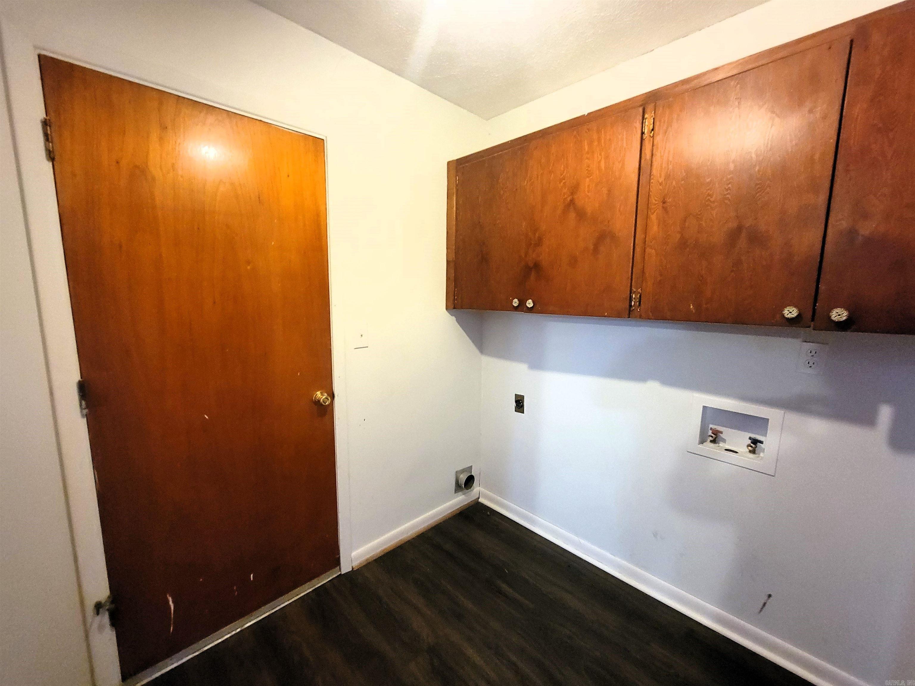 WESTERN HILLS - Residential