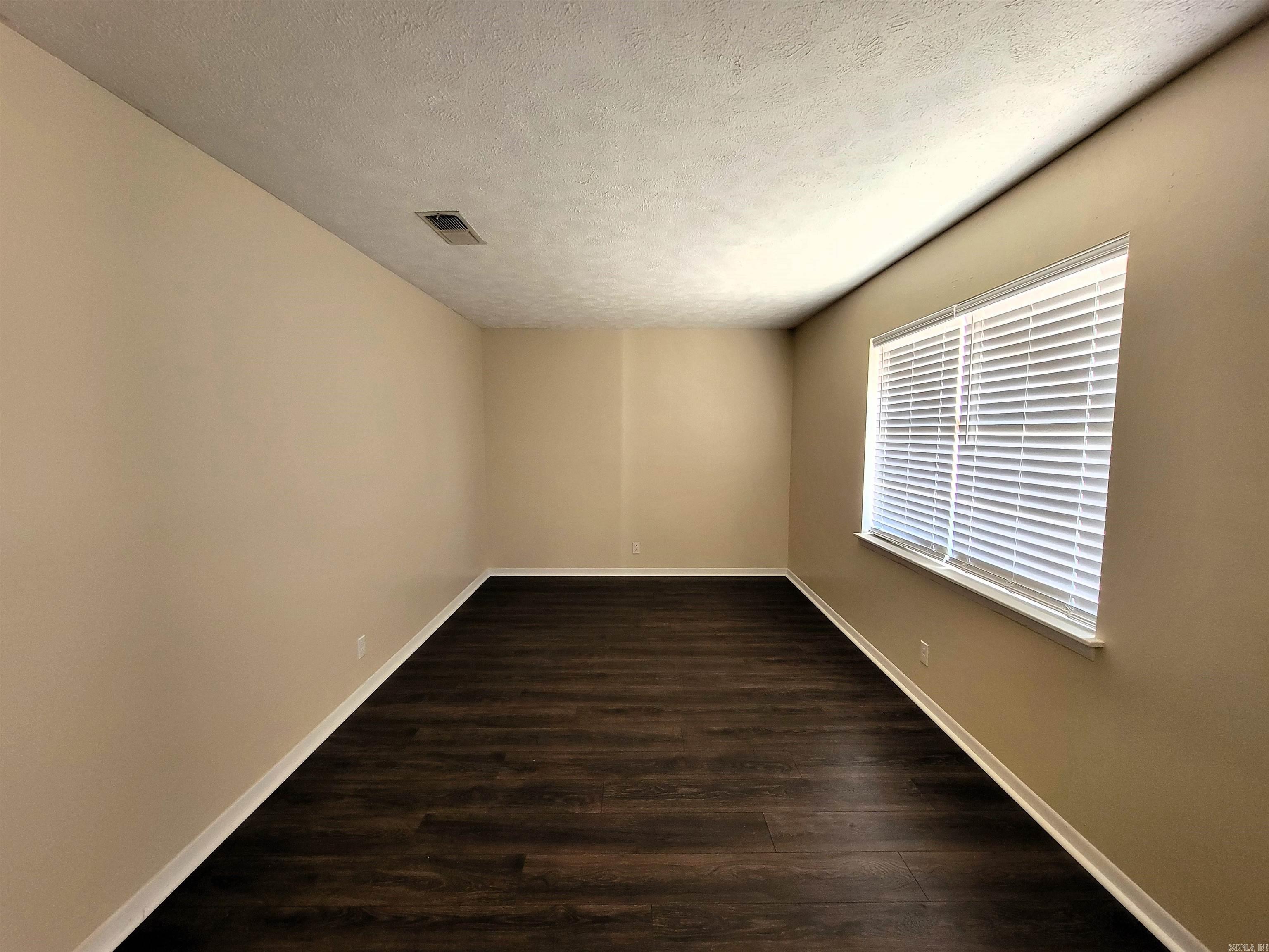 WESTERN HILLS - Residential