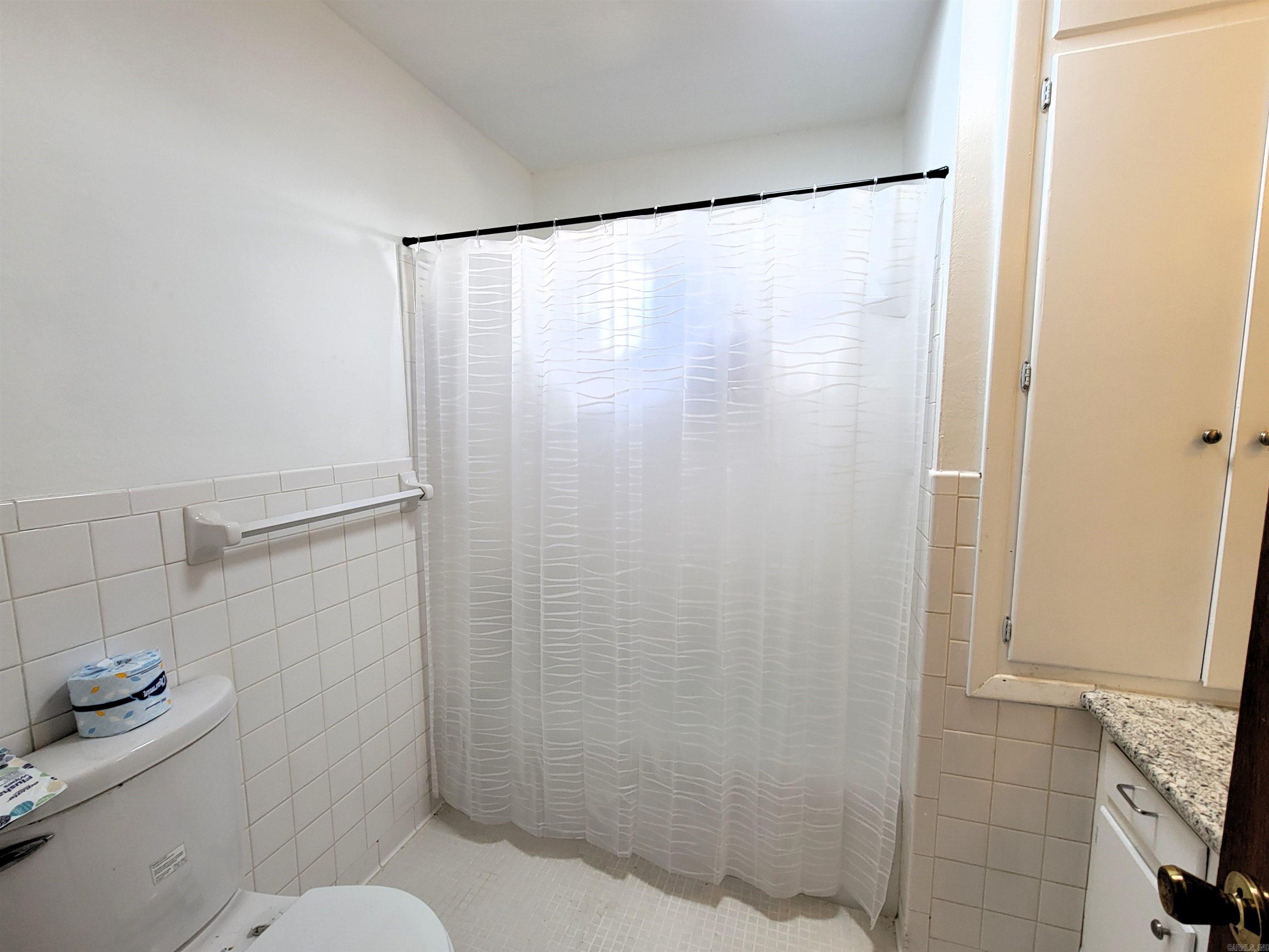 WESTERN HILLS - Residential