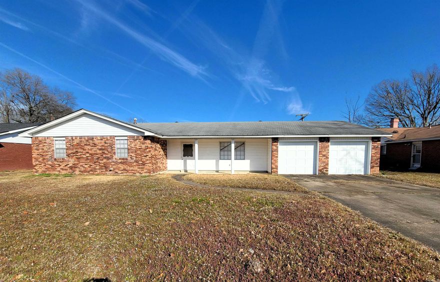 NEW ROOF!!!!! New outside HVAC unit, hot water heater, carpet, wood flooring, electrical, electric stove, oven, counter tops, back splash, and garbage disposal! Beautiful French doors leading to the back patio with a new metal top!  Heated and lighted mirror in the master bath along with new light fixtures, and new cordless mini blinds throughout! New garage doors! New paint throughout! Formal dining room! New eaves and soffits on the out side! No work to be done on this one!