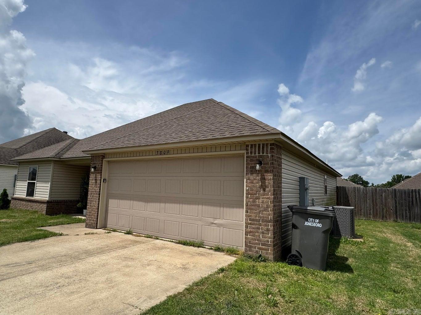 BRIDLEWOOD - Residential