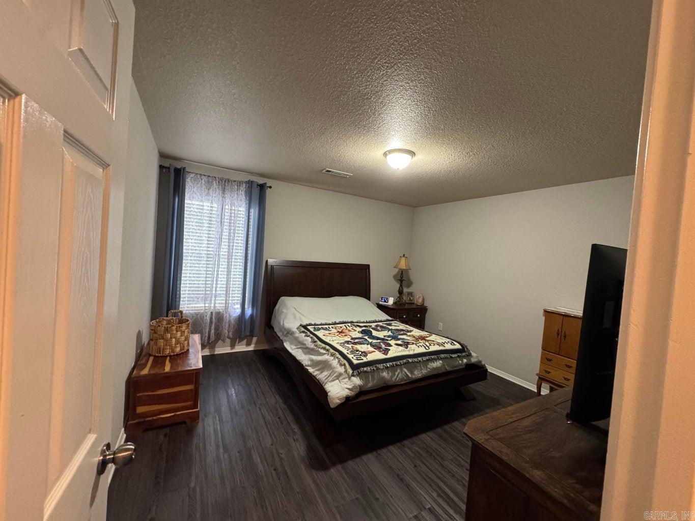 BRIDLEWOOD - Residential