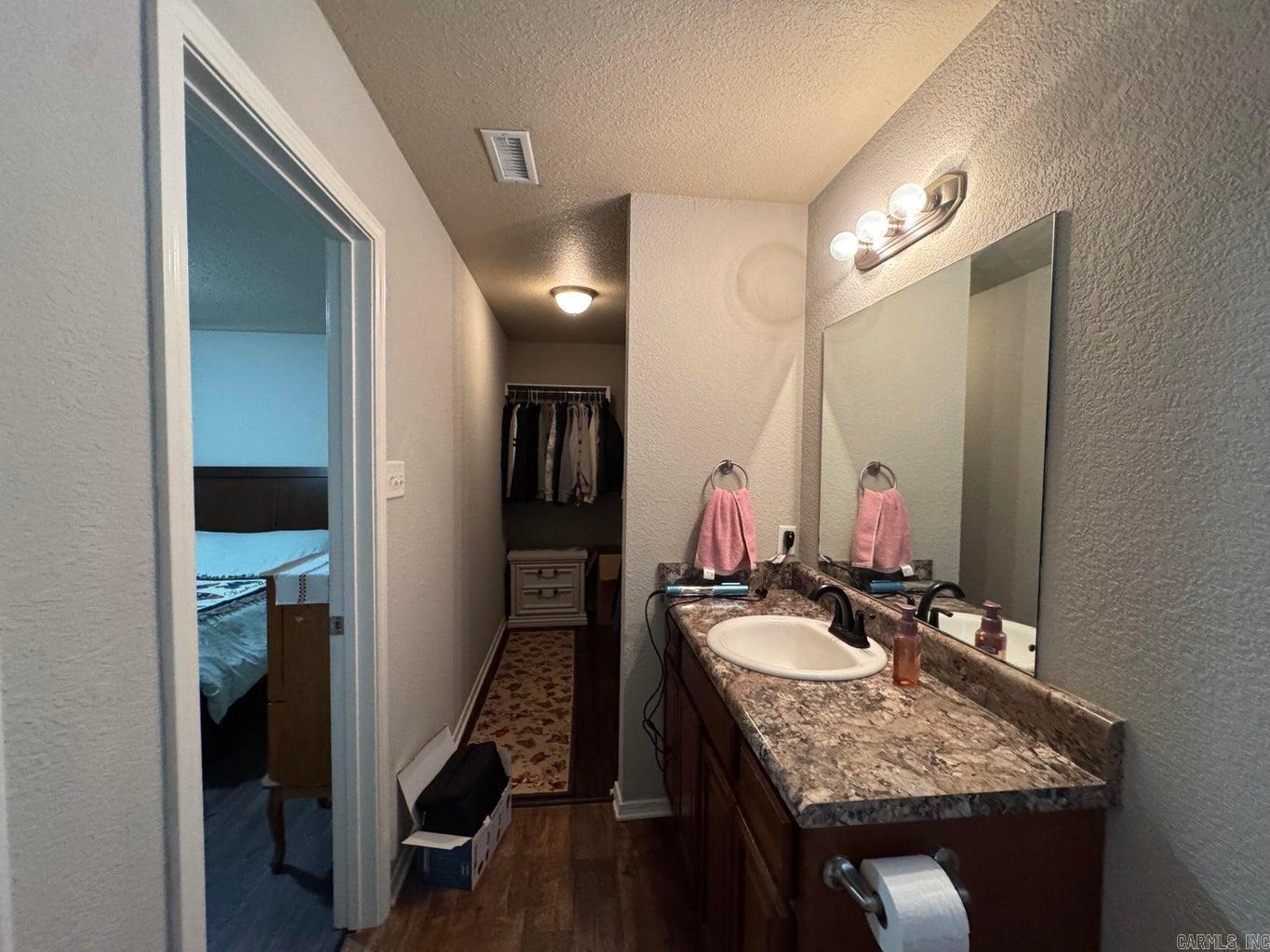 BRIDLEWOOD - Residential