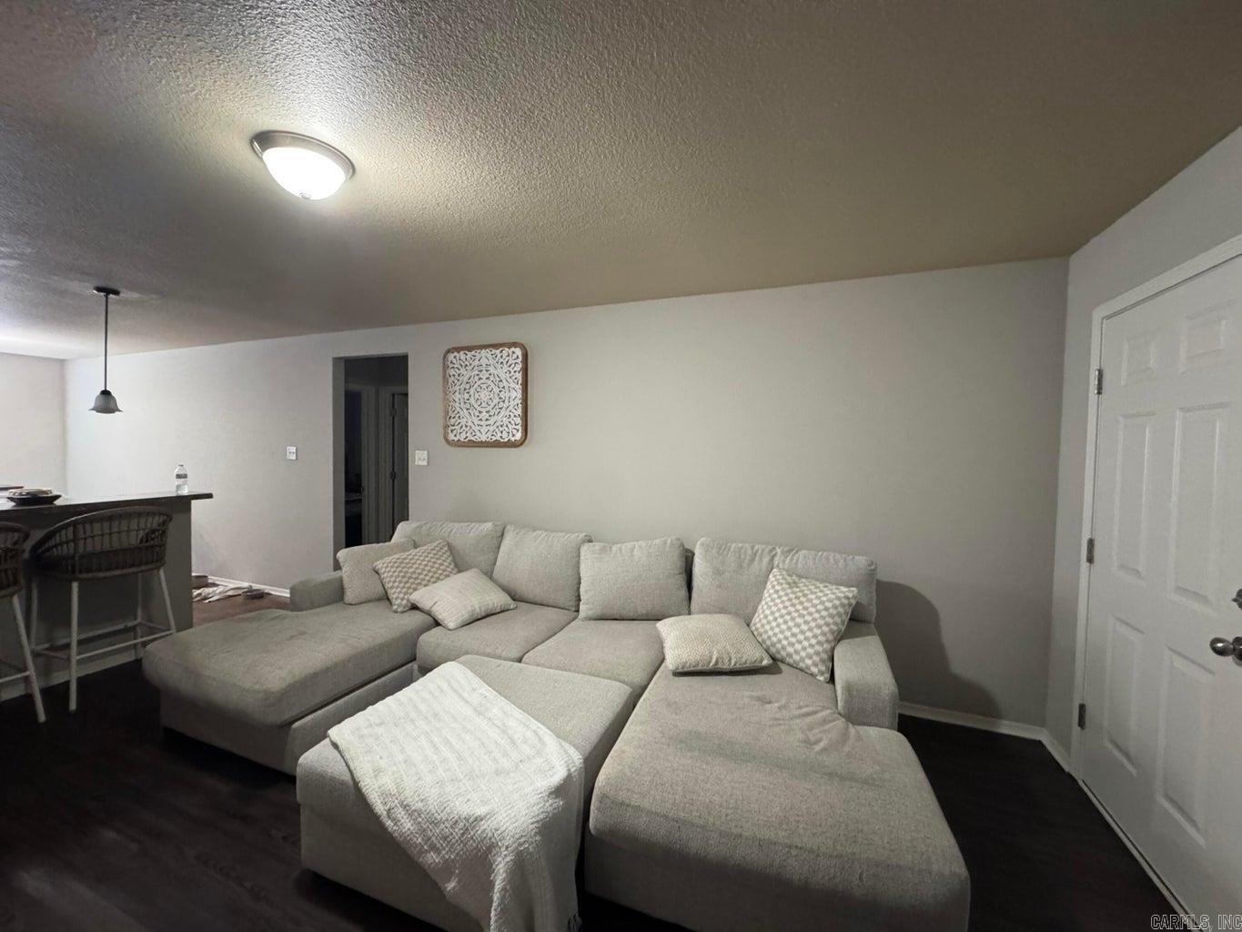 BRIDLEWOOD - Residential