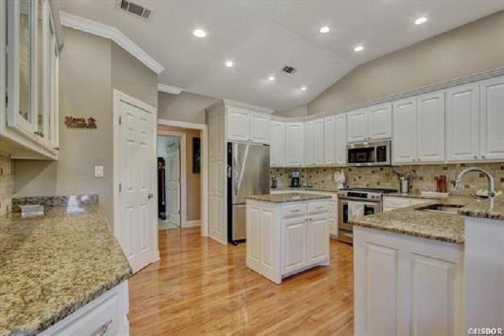 Lake Forest Shores Phase II - Residential