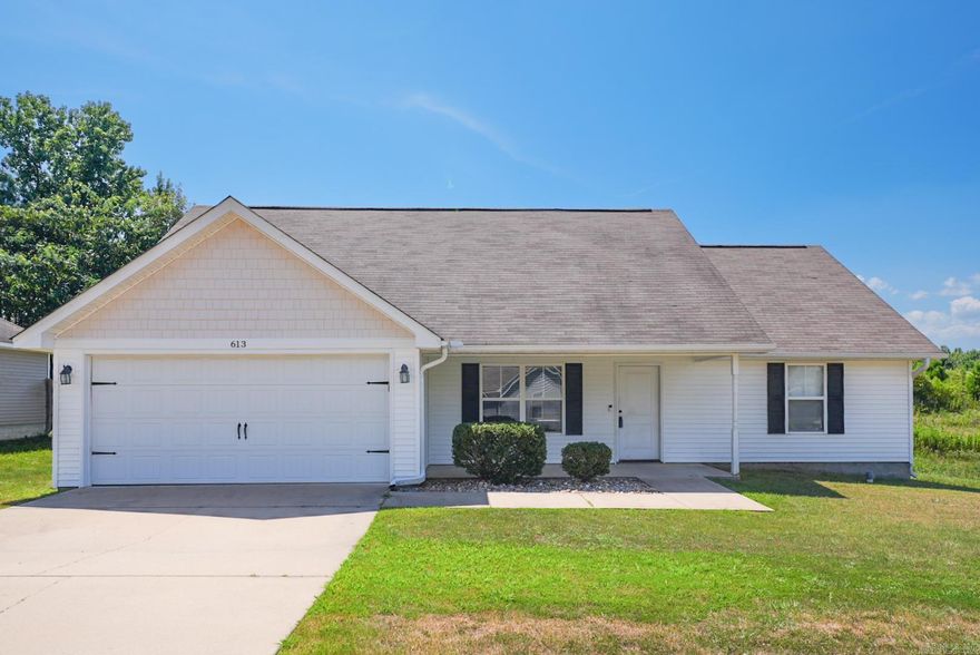 You don’t want to miss this charming 3BR/2BA home nestled in the heart of Benton, just minutes from schools, shopping,& dining! Enjoy a bright and inviting open concept living space with a comfortable split floor plan layout. A spacious primary bedroom with a walk in closet, luxury vinyl plank (LVP) flooring and stained concrete throughout, this home combines durability with contemporary style. A fully fenced private backyard is the perfect space for pets, play, entertaining, or relaxing. Perfect for first time home owners or a smart rental investment. Don’t miss out-schedule your showing today!