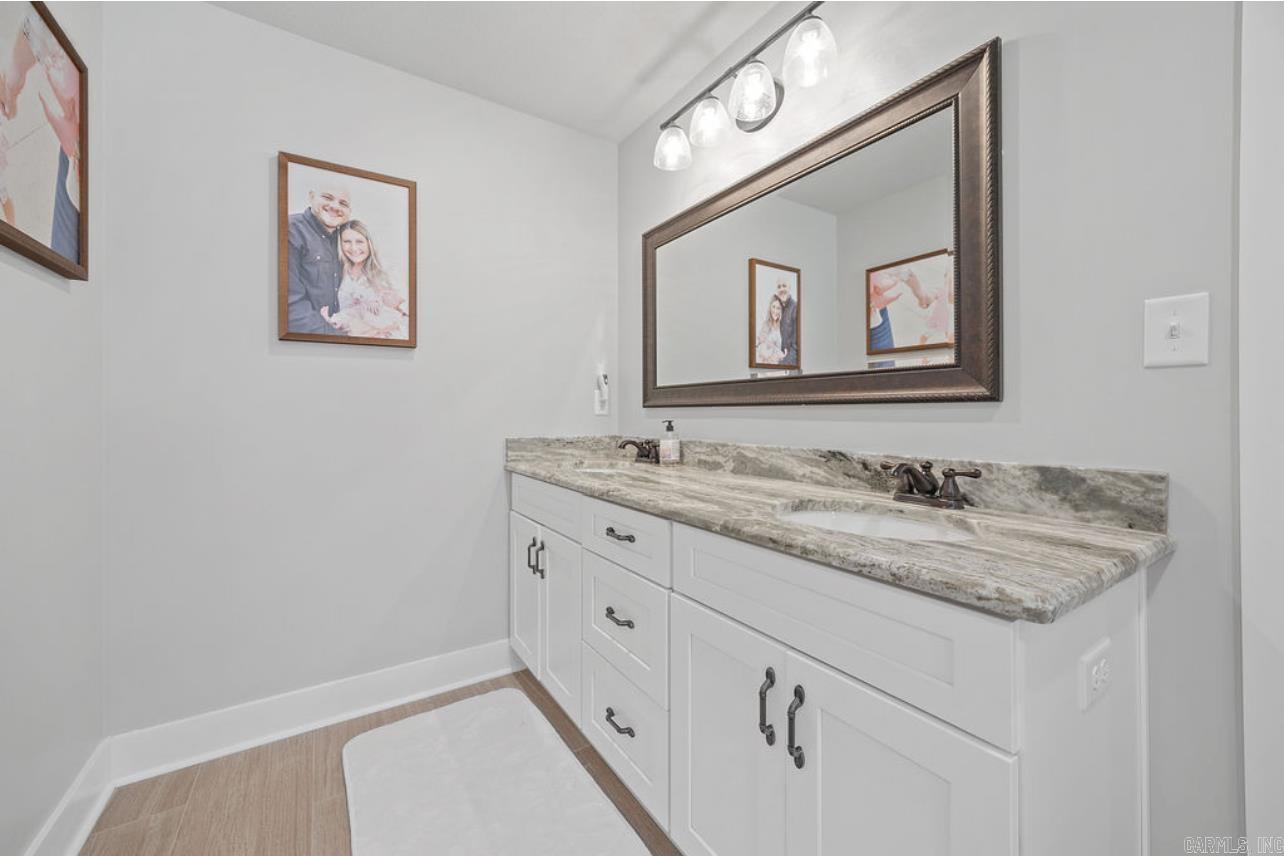 Sarah Crossing - Residential