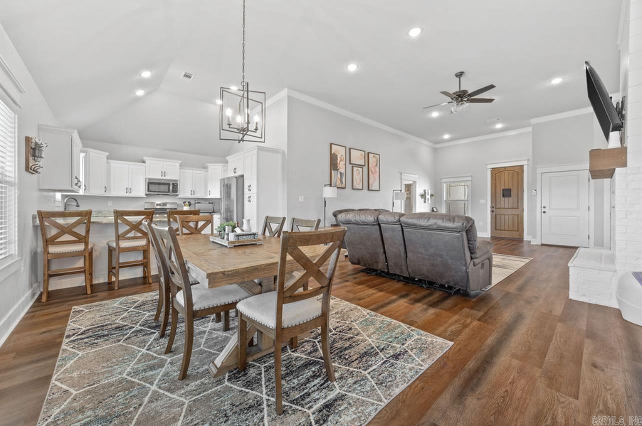 Sarah Crossing - Residential