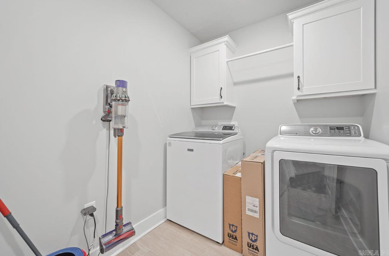 Sarah Crossing - Residential