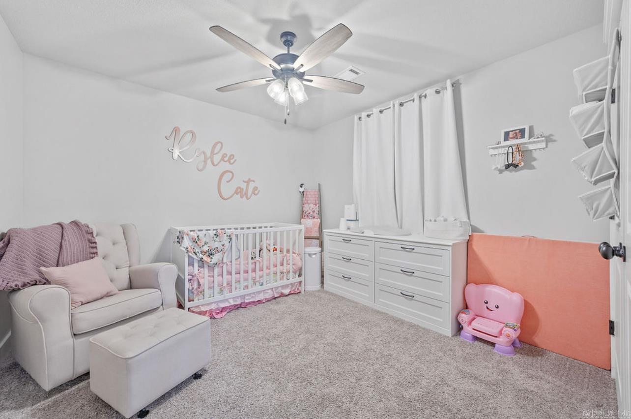 Sarah Crossing - Residential