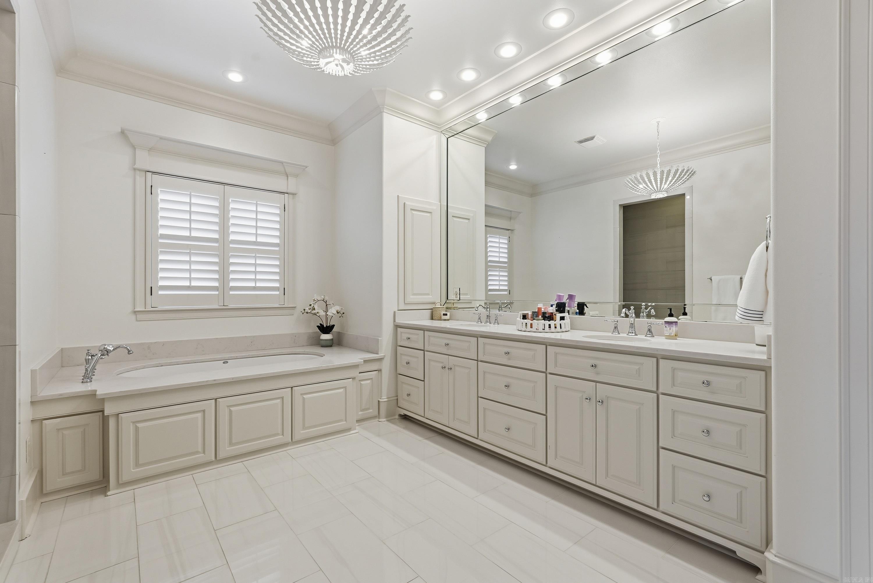 WATERVIEW ESTATES - Residential