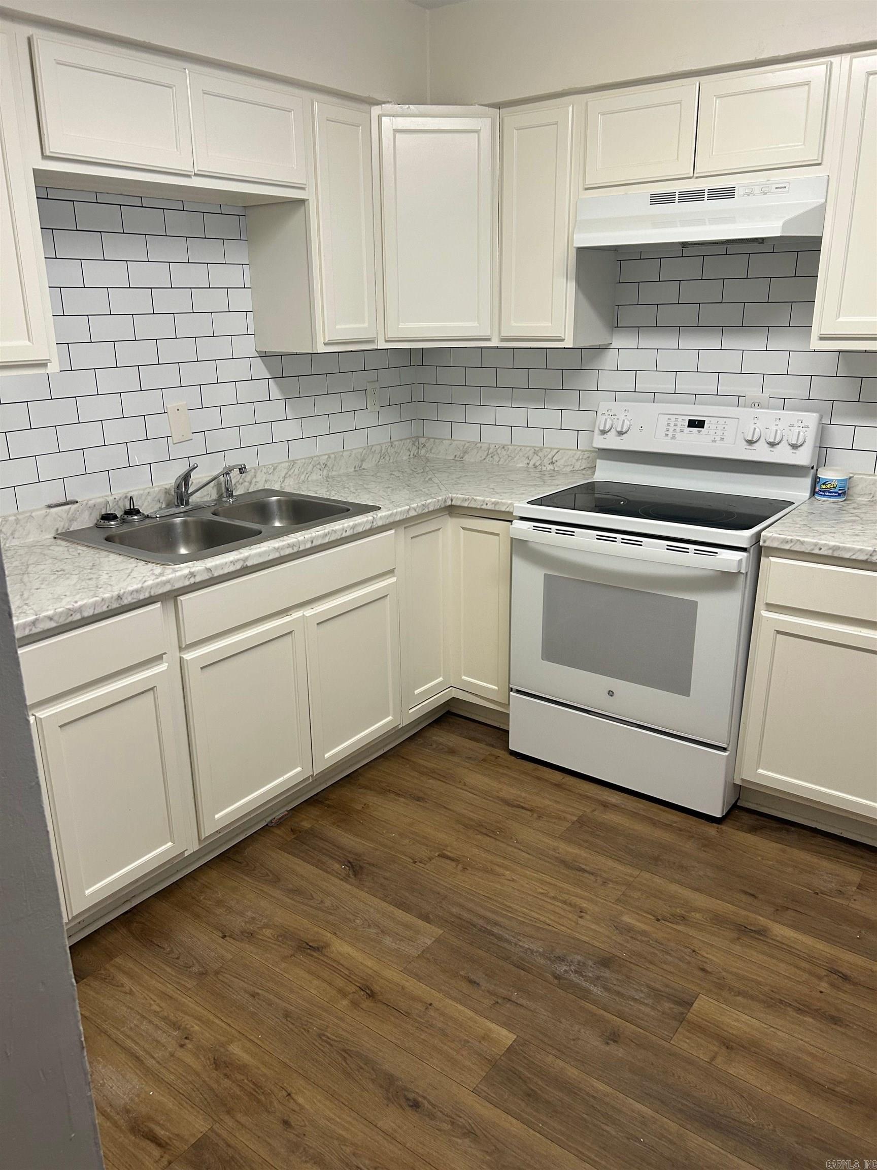 McClellan Place - Residential Lease