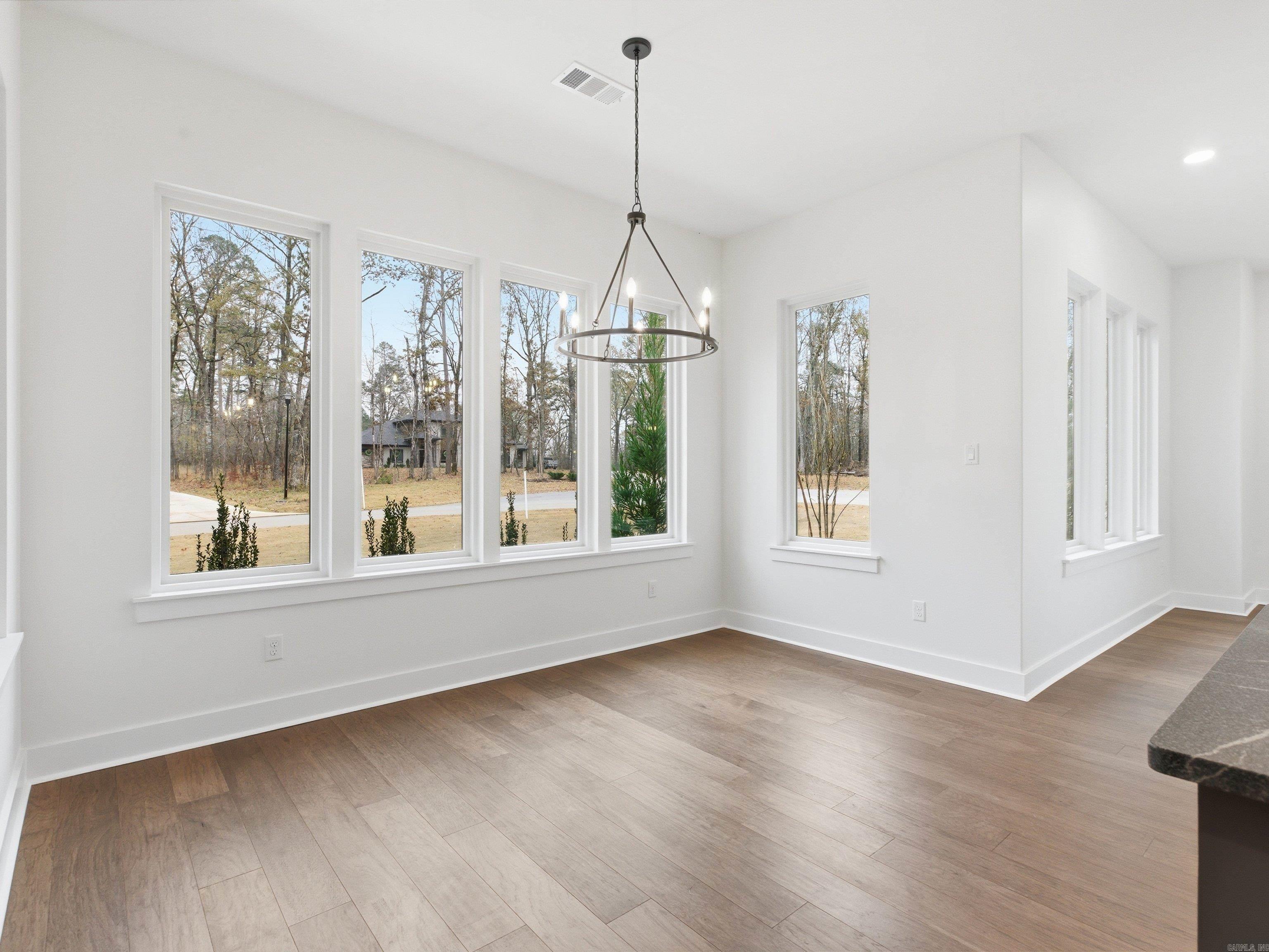 AVILLA MANOR - Residential