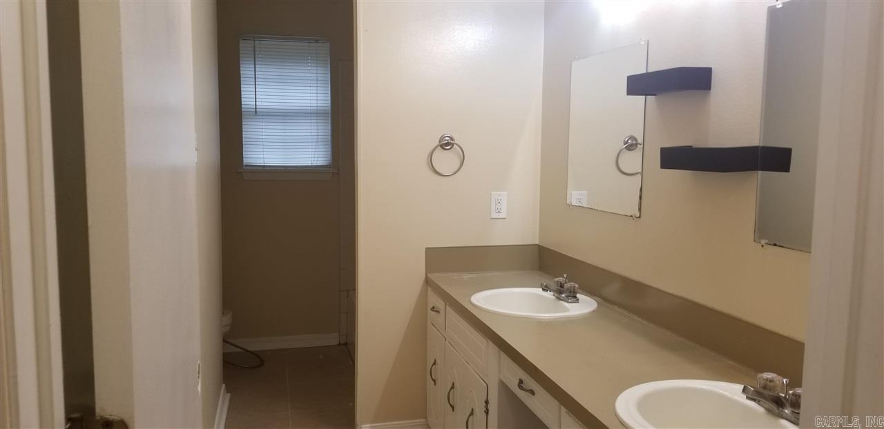 Sharon Estates - Residential Lease