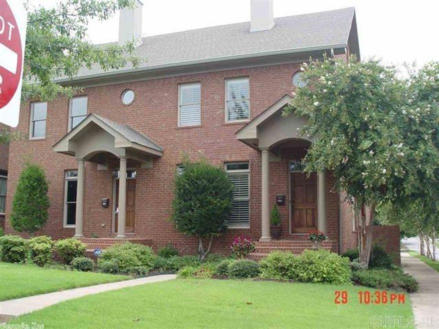 Newer construction in the heart of downtown Little Rock. Stunning open floor plan, granite in kitchen, hardwoods, wood burning fireplace. private courtyard, 2 car detached, rear entry garage. Stunning interior unit. High quality finishes. Property is single family attached with a POA. POA covers termite & landscaping.