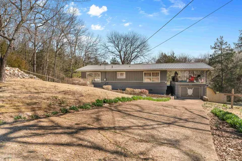 MLS: 25009195