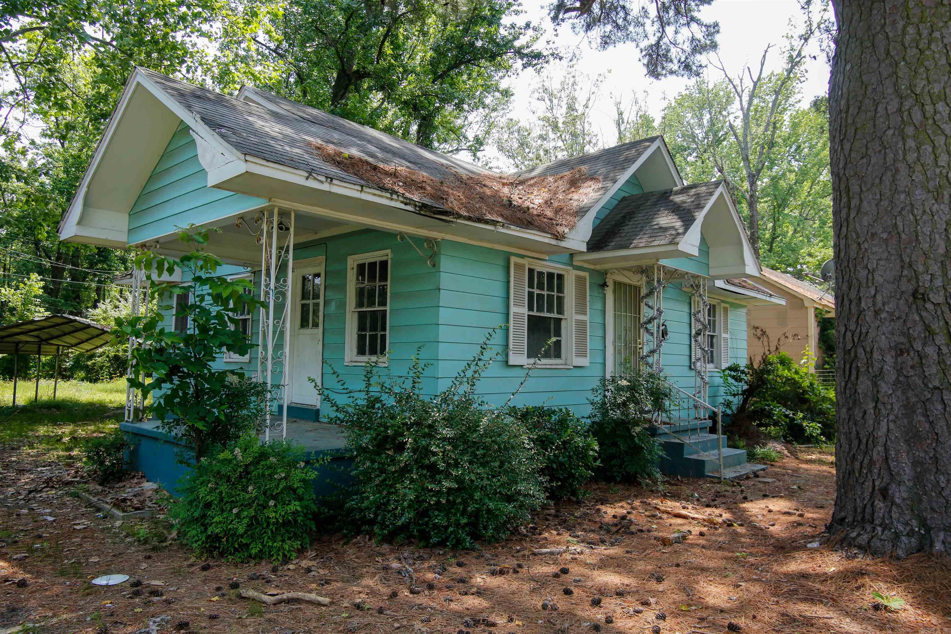 Austin & Taylor - Residential Lease