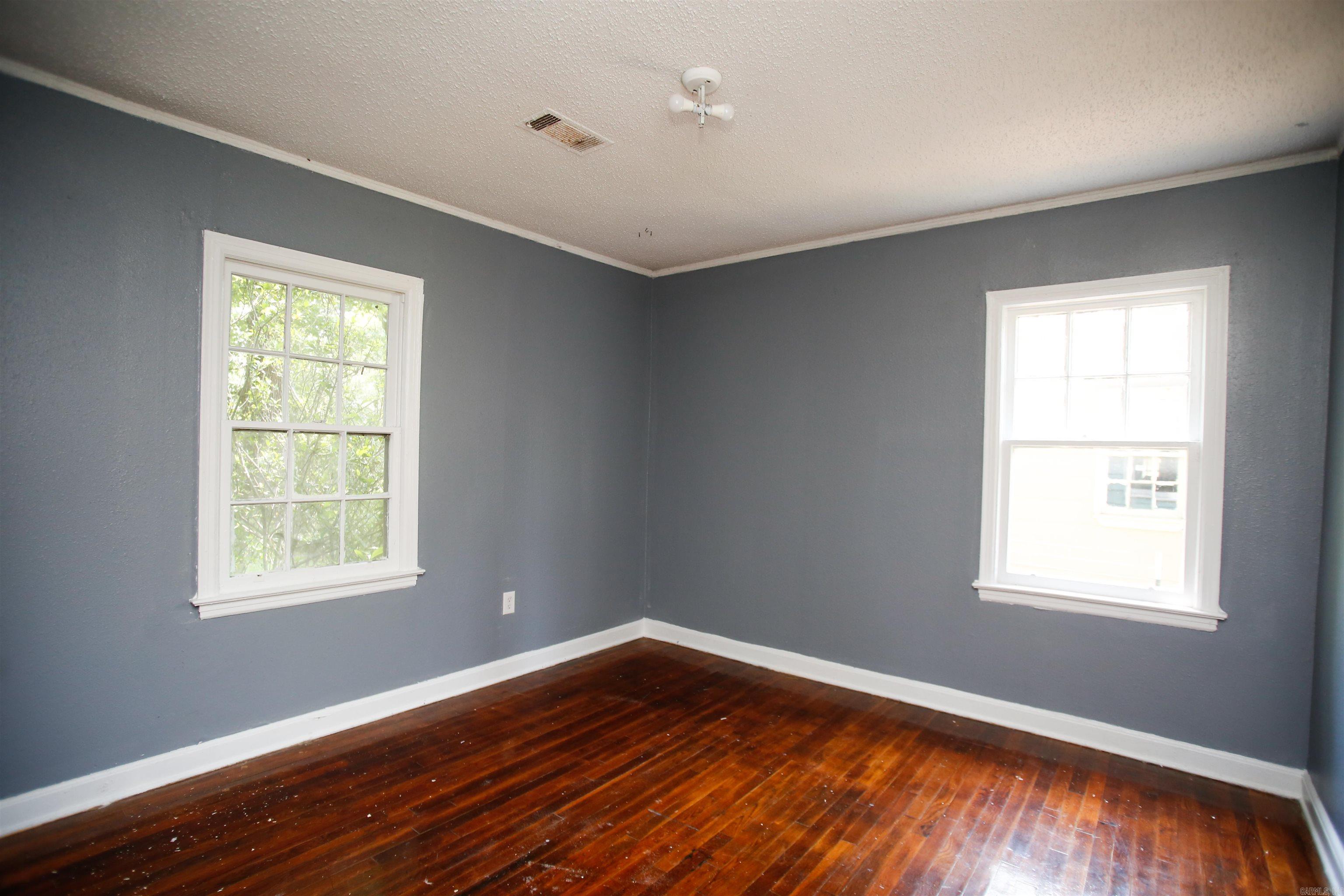 Austin & Taylor - Residential Lease