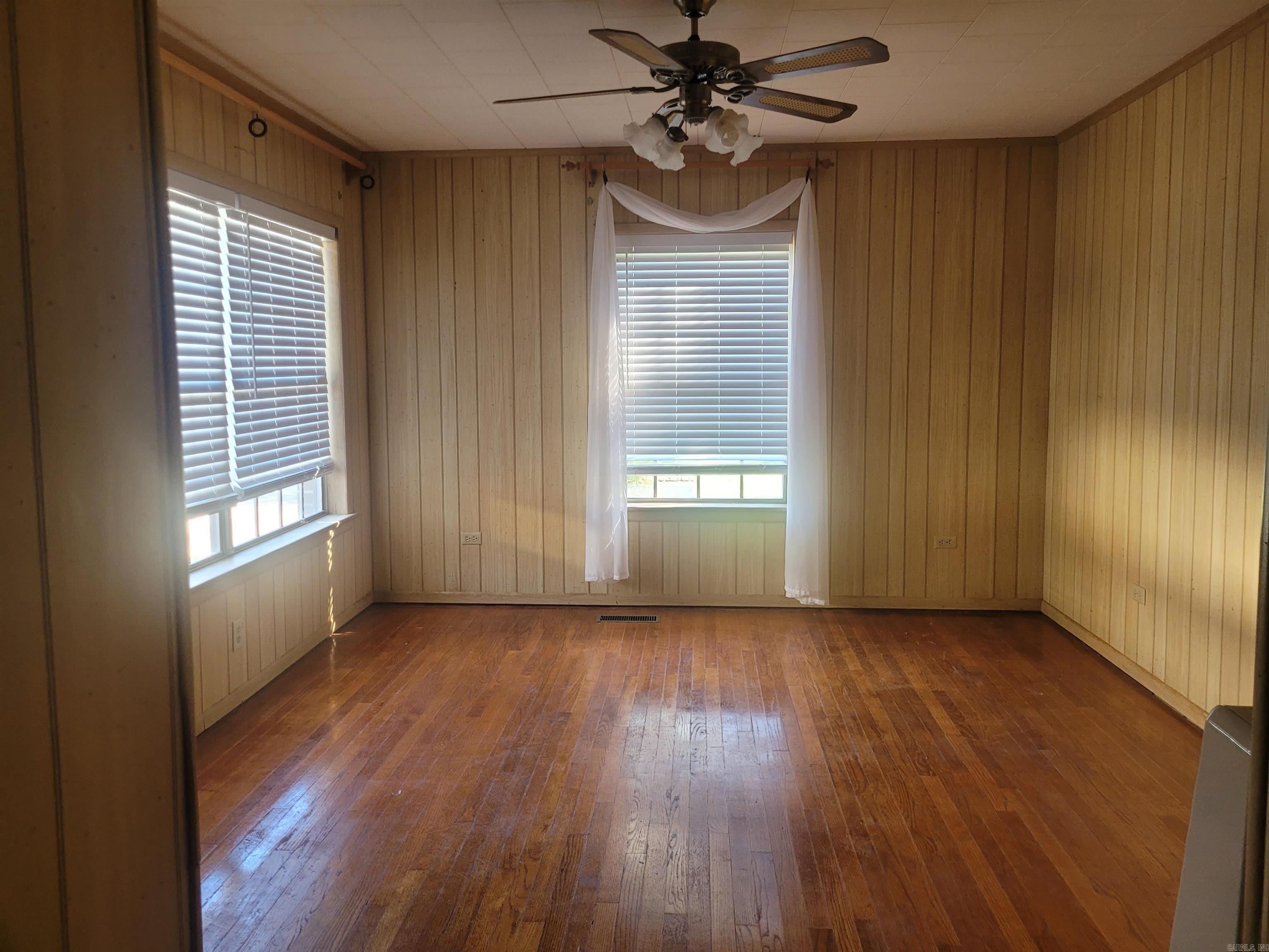 England City - Residential