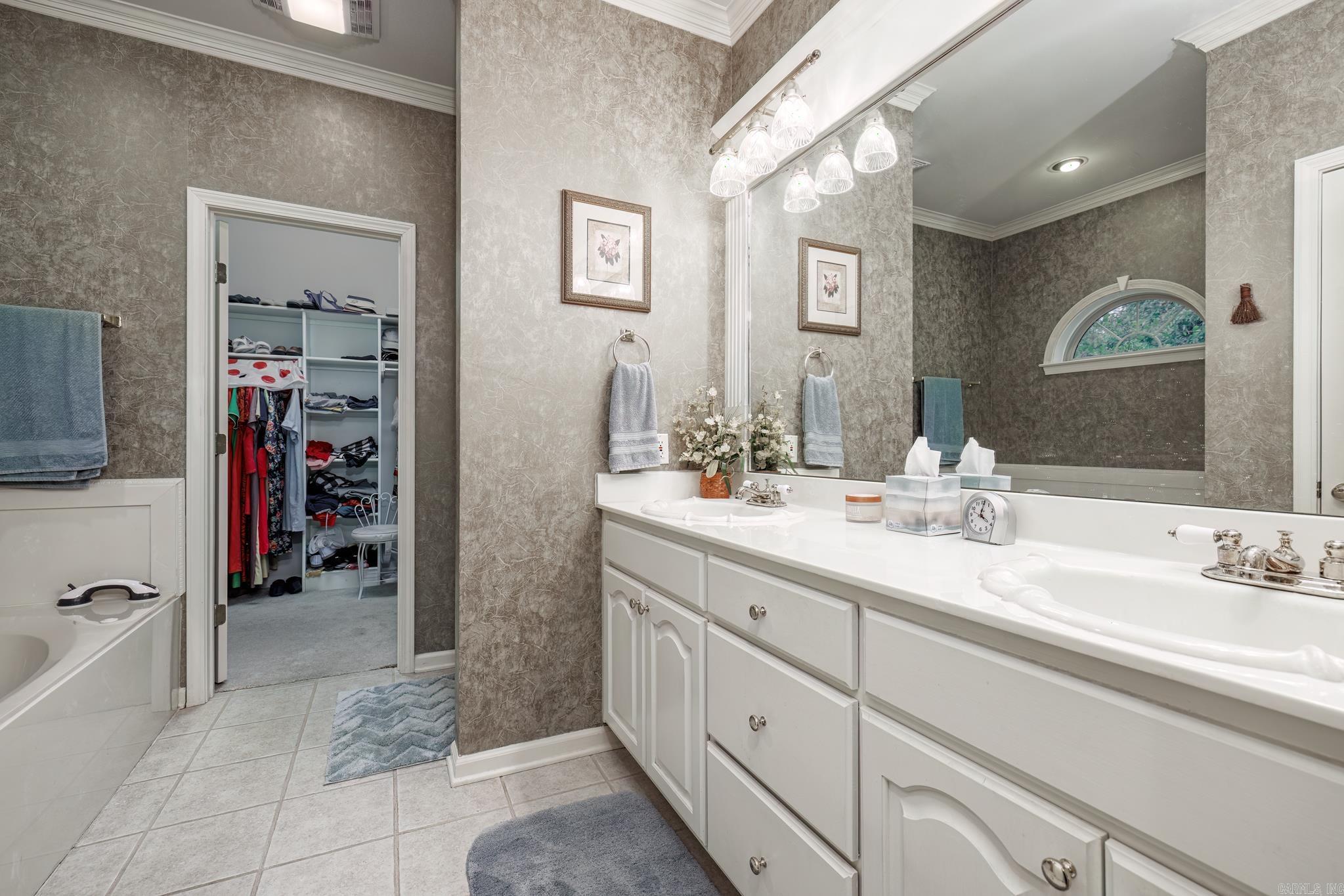 Sergio - Residential