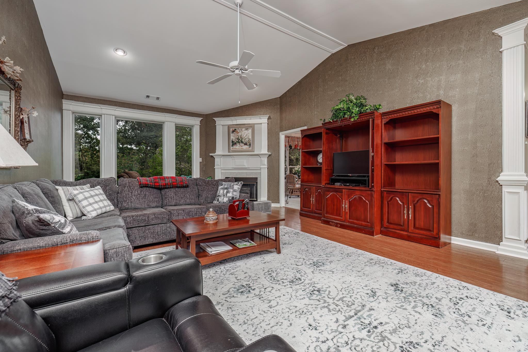 Sergio - Residential