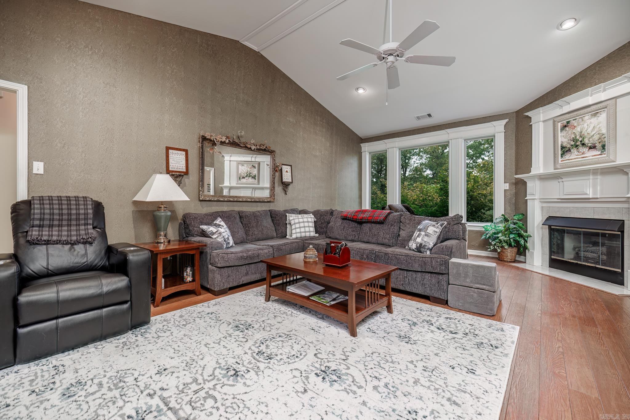 Sergio - Residential