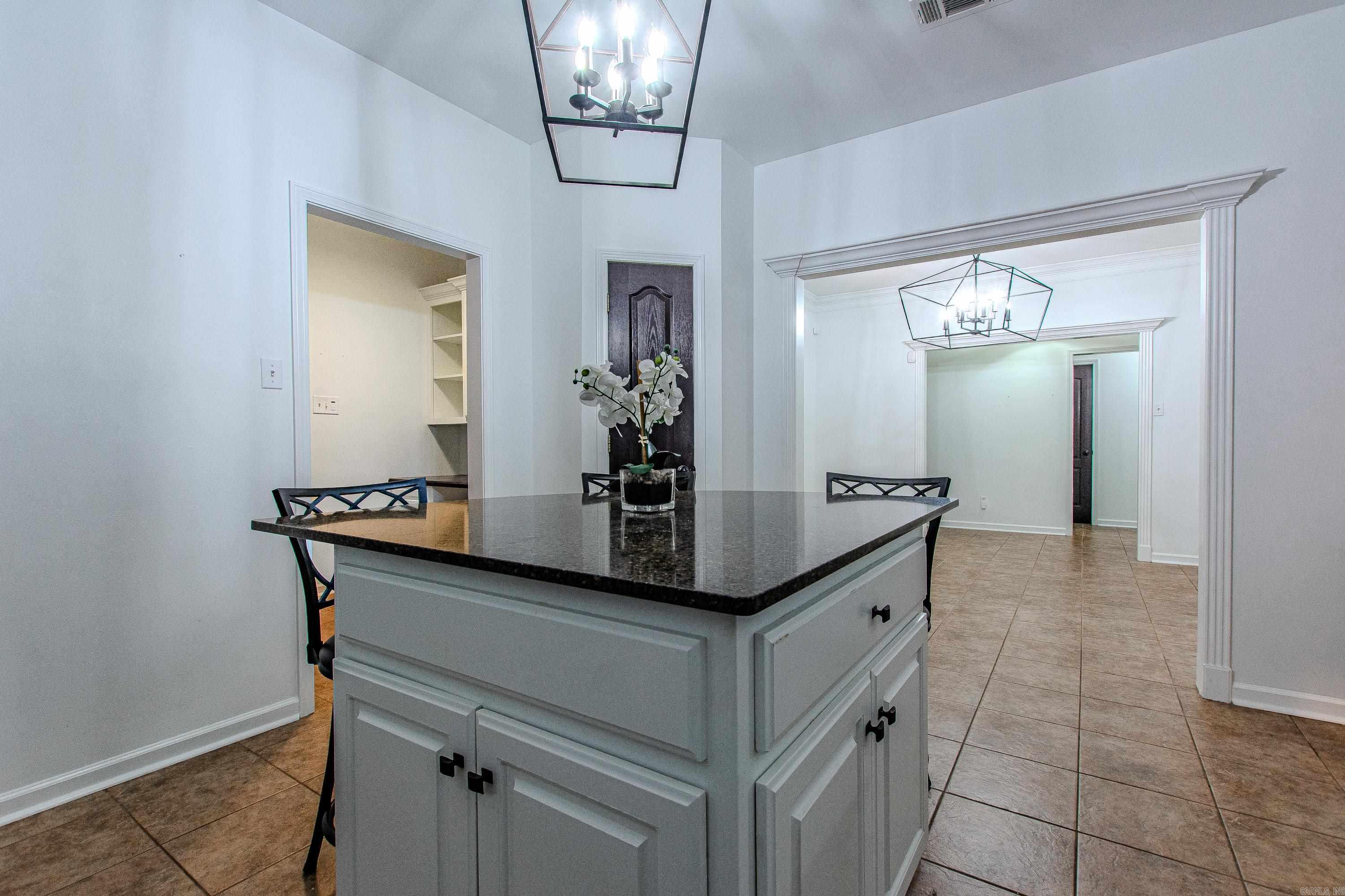 NORTH POINTE ADDN - Residential