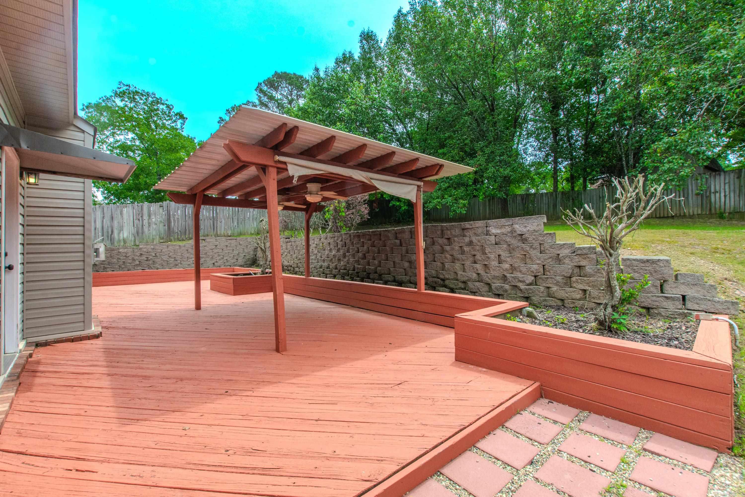 NORTH POINTE ADDN - Residential