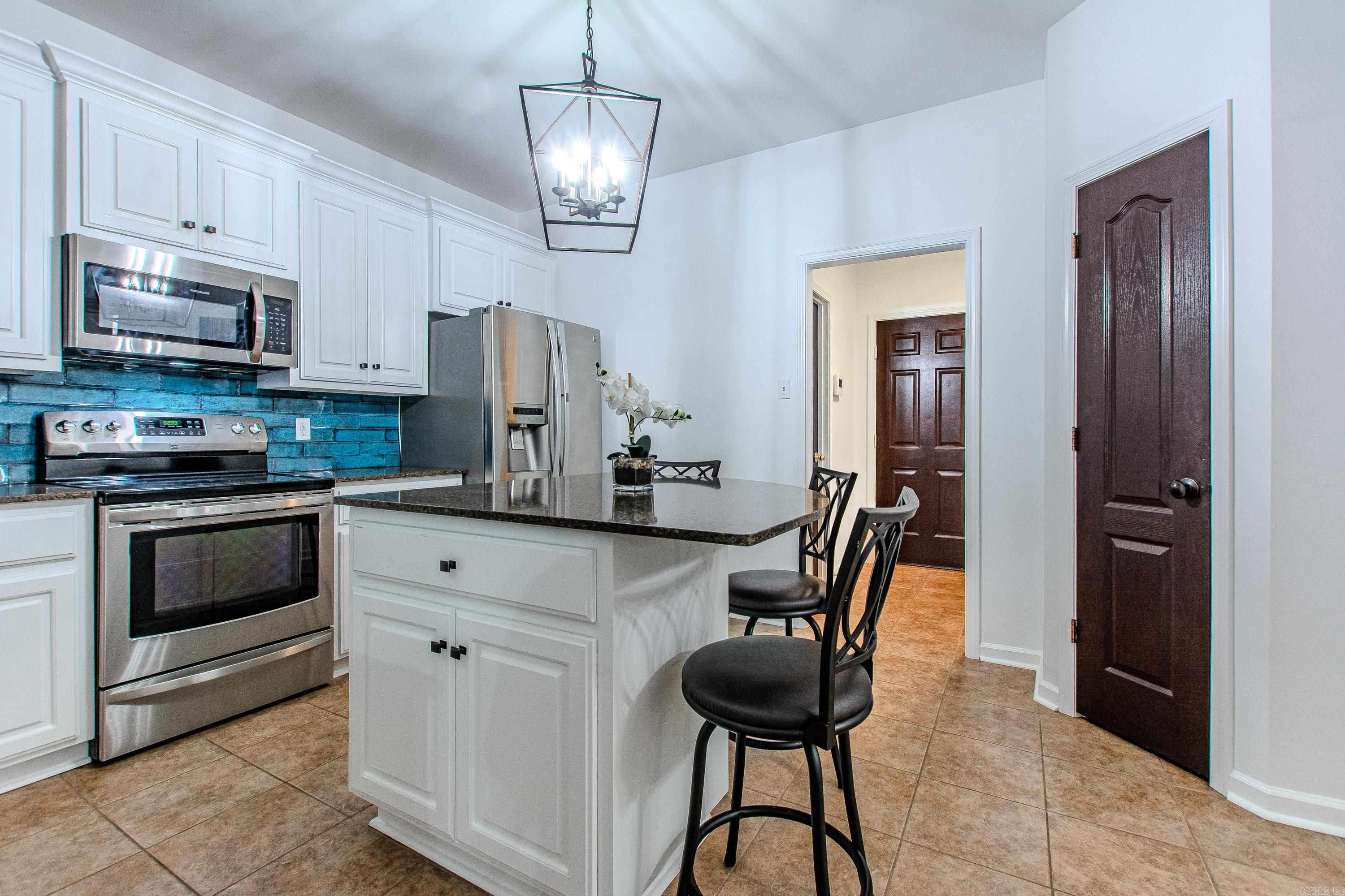 NORTH POINTE ADDN - Residential